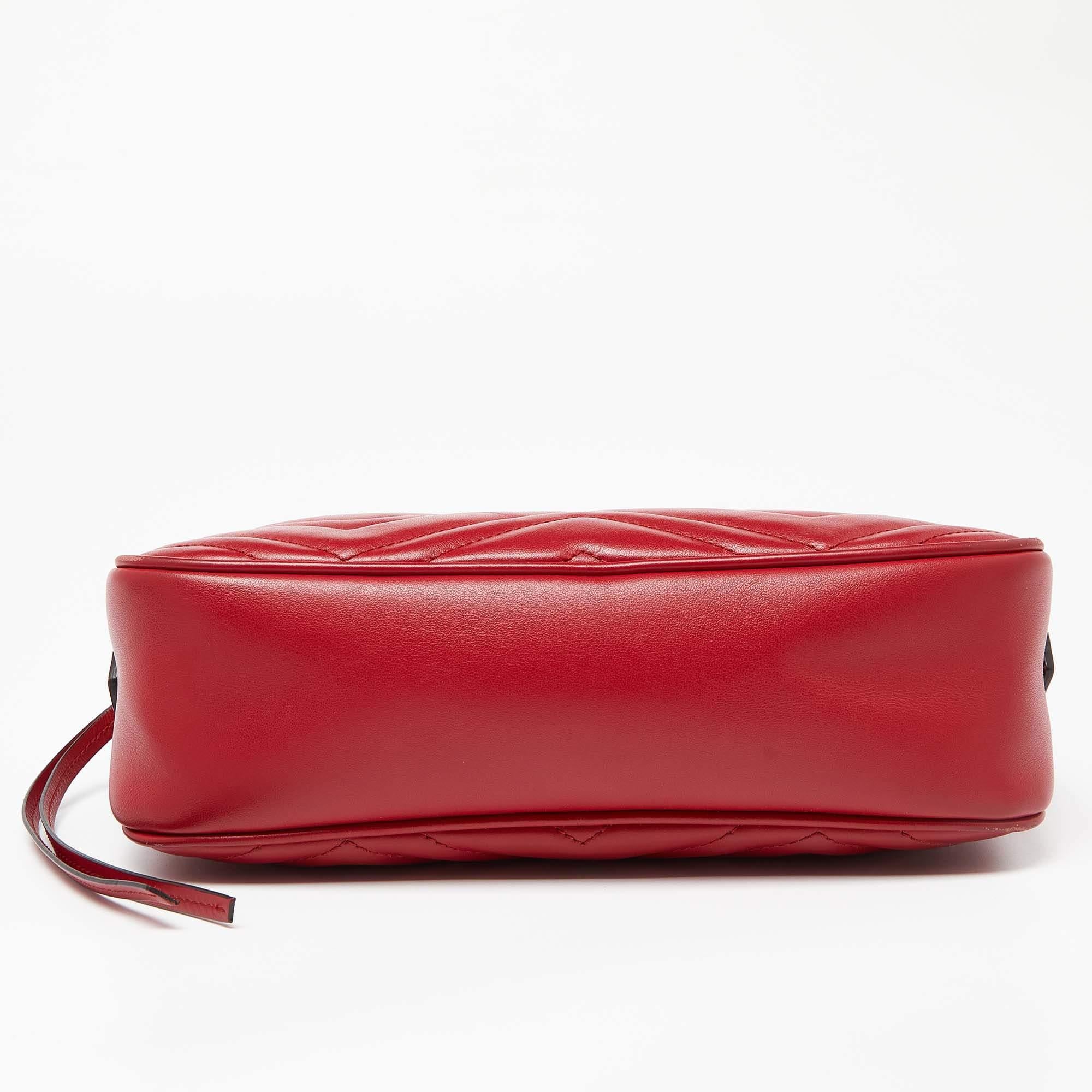 Gucci Red Matelassé Leather Small GG Marmont Shoulder Bag For Sale 1