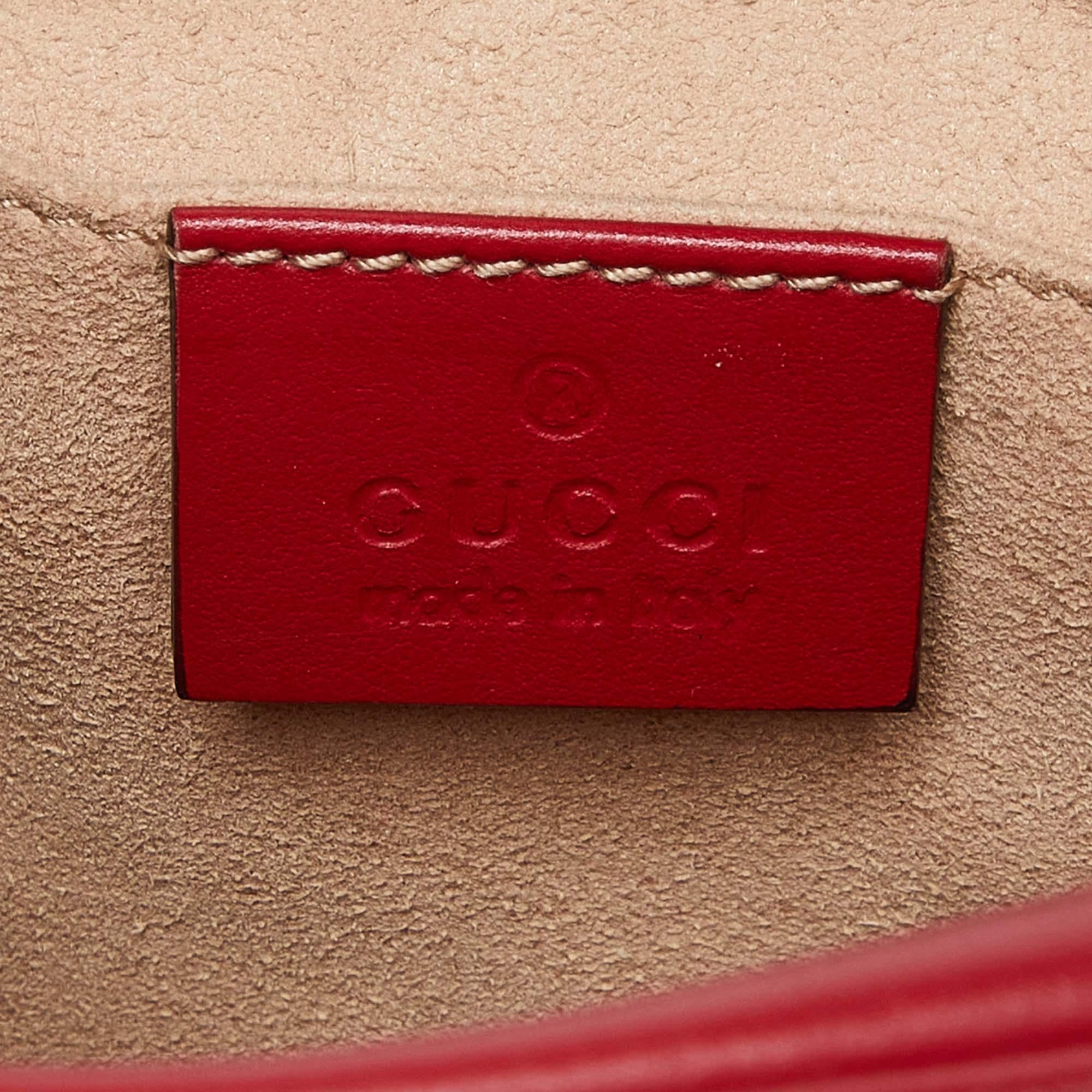 Gucci Red Matelassé Leather Small GG Marmont Shoulder Bag For Sale 5