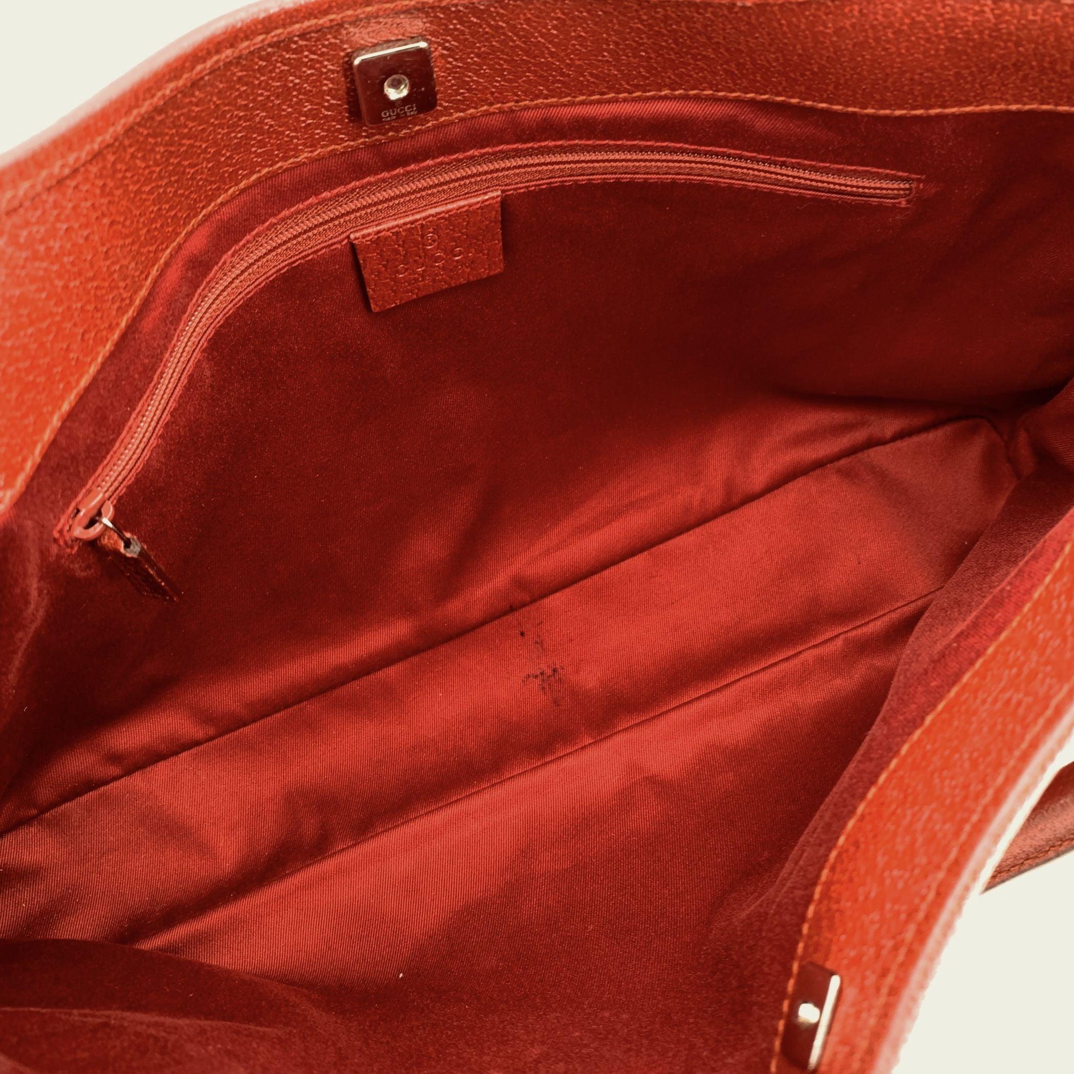Gucci Rote Monogram Canvas Tote Umhängetasche Handtasche für Damen oder Herren im Angebot