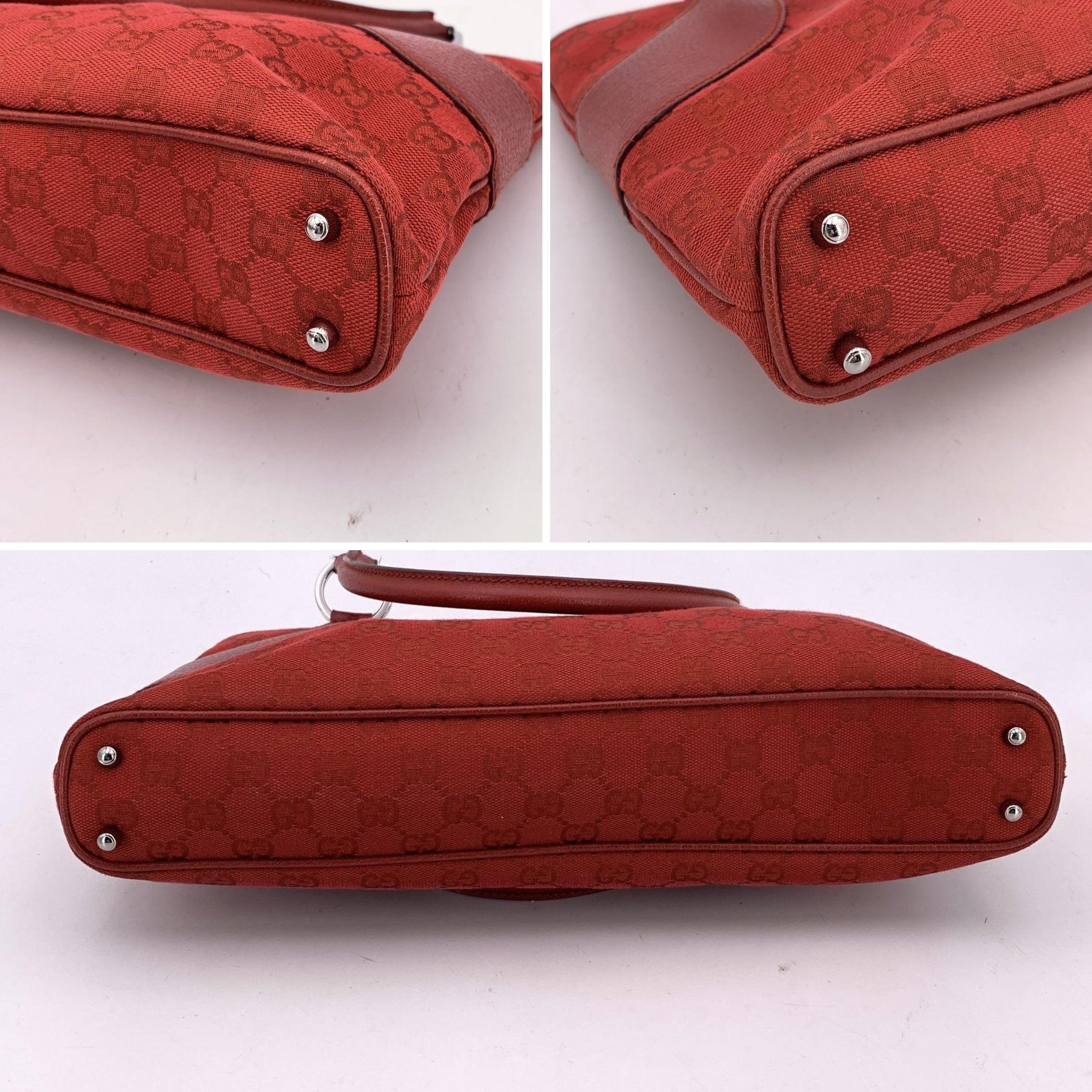 Gucci Rote Monogram Canvas Tote Umhängetasche Handtasche im Angebot 1