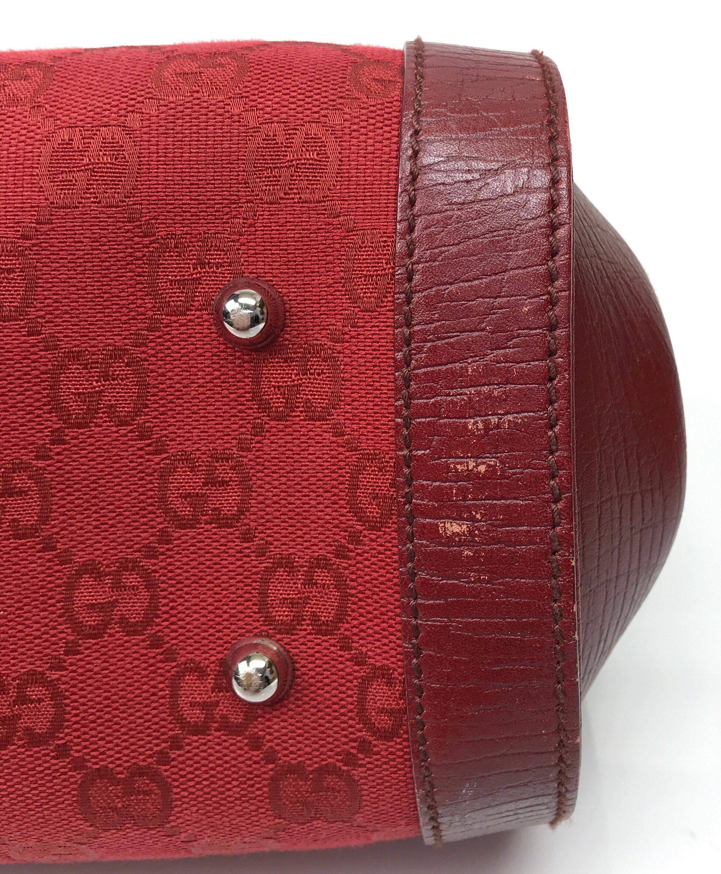 Gucci Red Monogram Leather Bamboo Bullet Handbag In Good Condition In West Palm Beach, FL