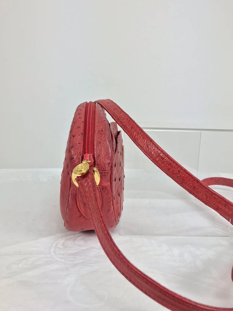 Gucci red ostrich cross body bag 1980s  In Excellent Condition In West Palm Beach, FL