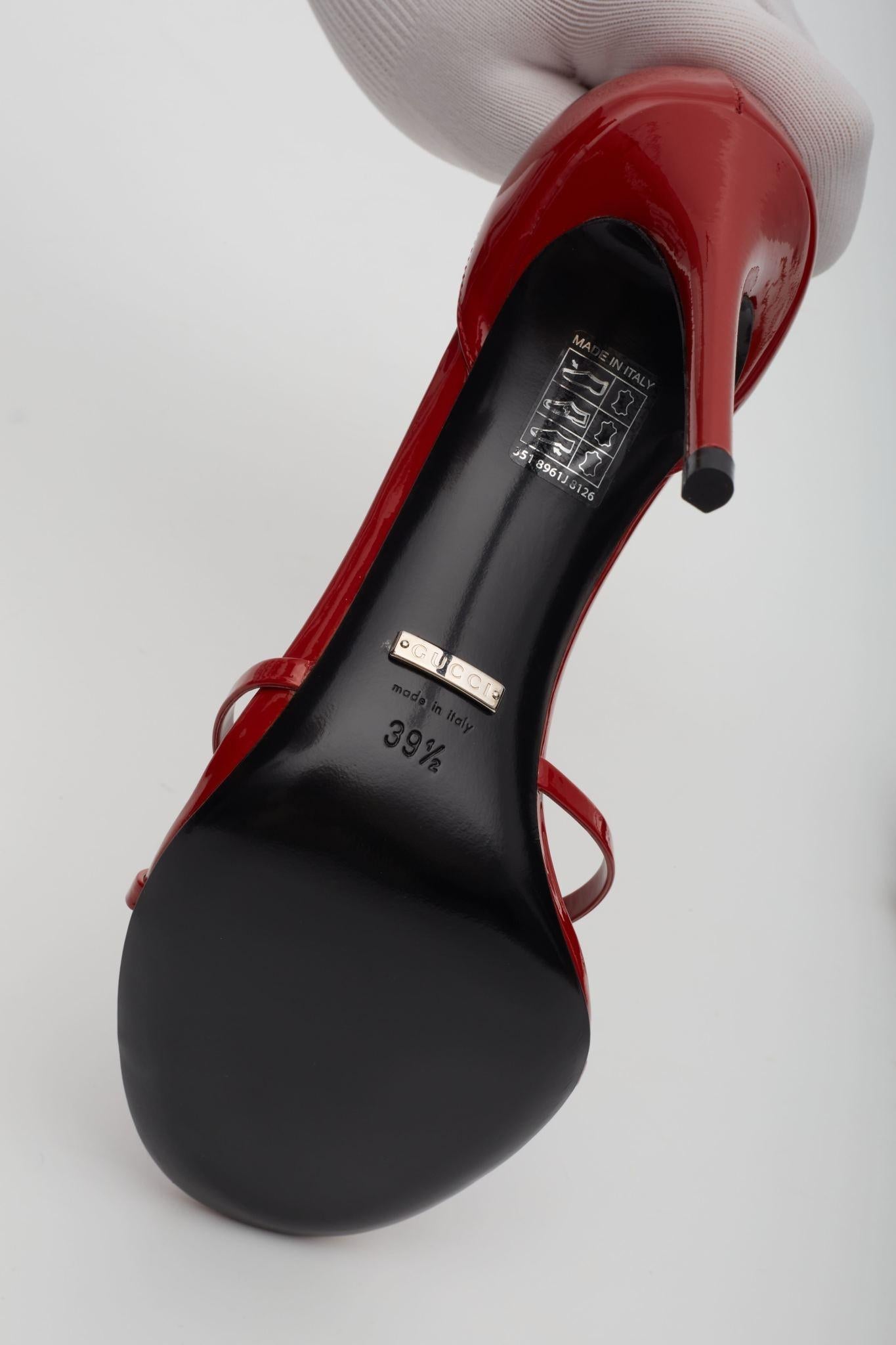 Women's Gucci Red Patent Crystal Bow 100 Heels EU 39.5 For Sale
