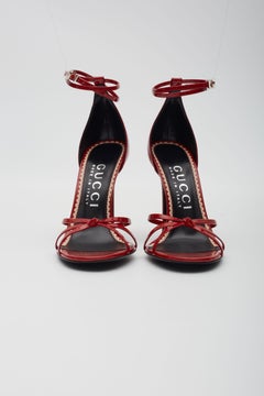 Gucci Red Patent Crystal Bow 100 Heels EU 40