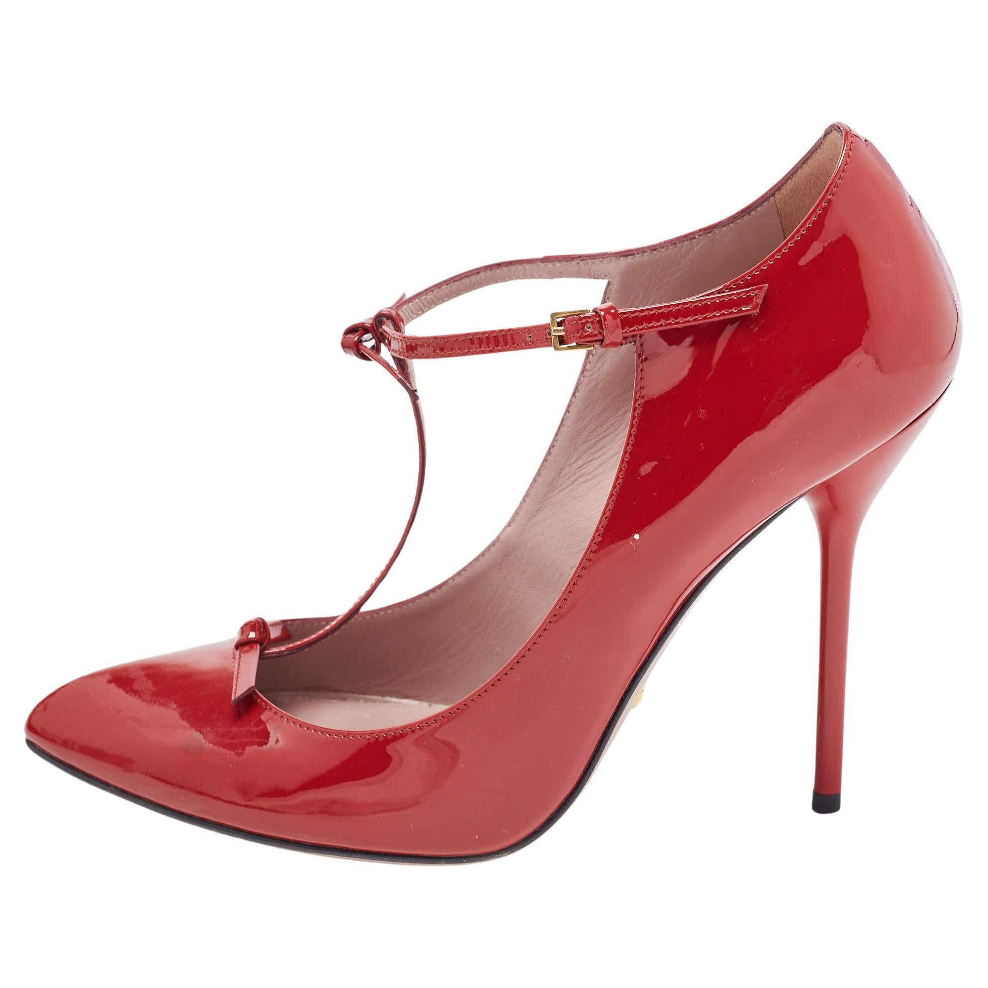 Gucci Red Patent Leather Bow Accents T-Strap Pumps Size 38.5