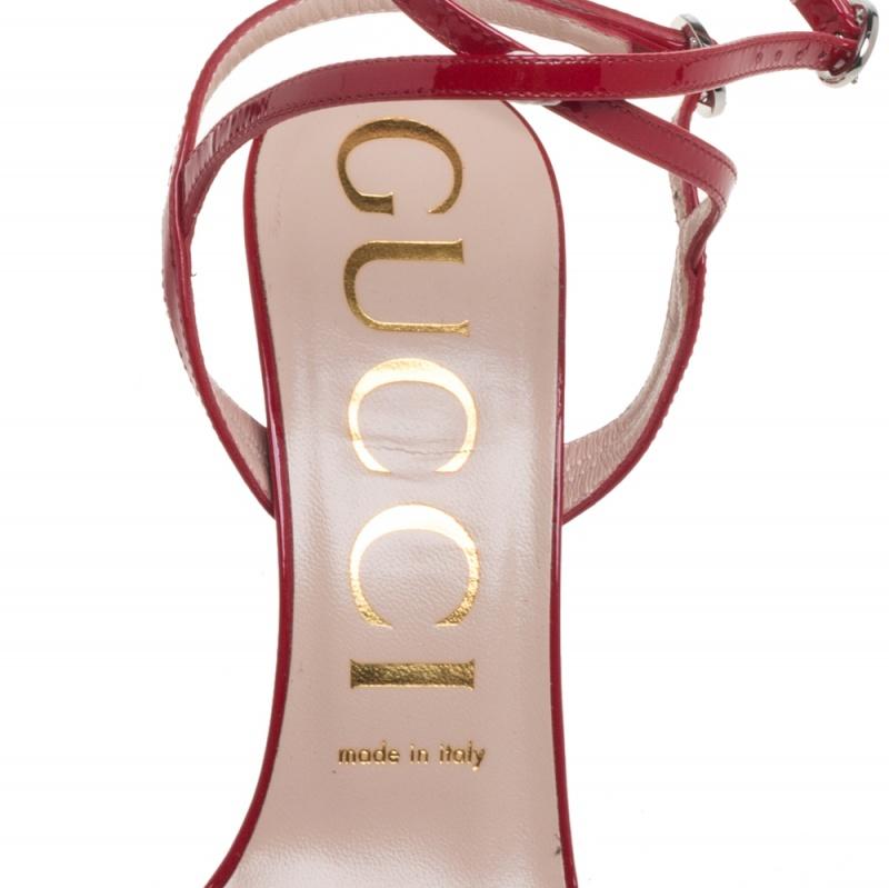 Gucci Red Patent Leather Strappy Ankle Strap Sandals Size 38.5 In Good Condition In Dubai, Al Qouz 2