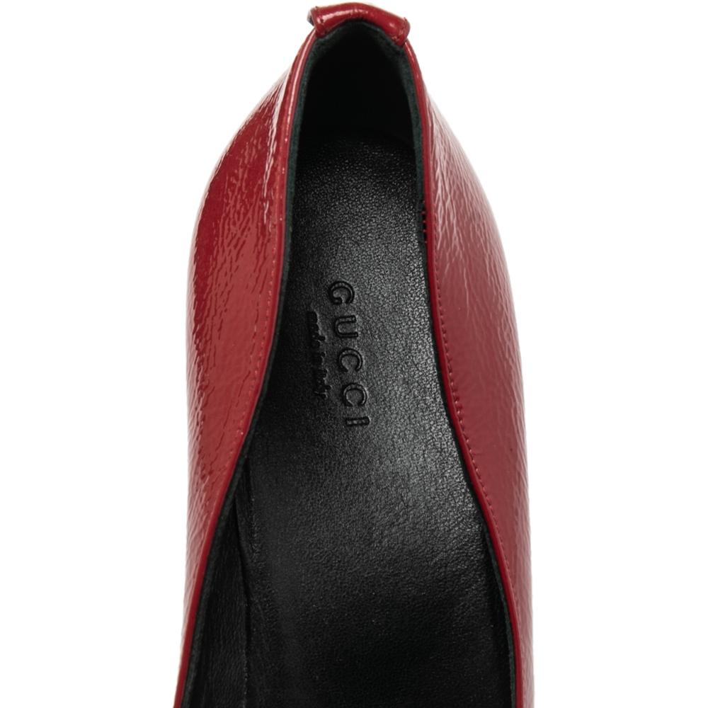 Gucci Red Patent Leather Wedge Round Toe Pumps Size 40 For Sale 1