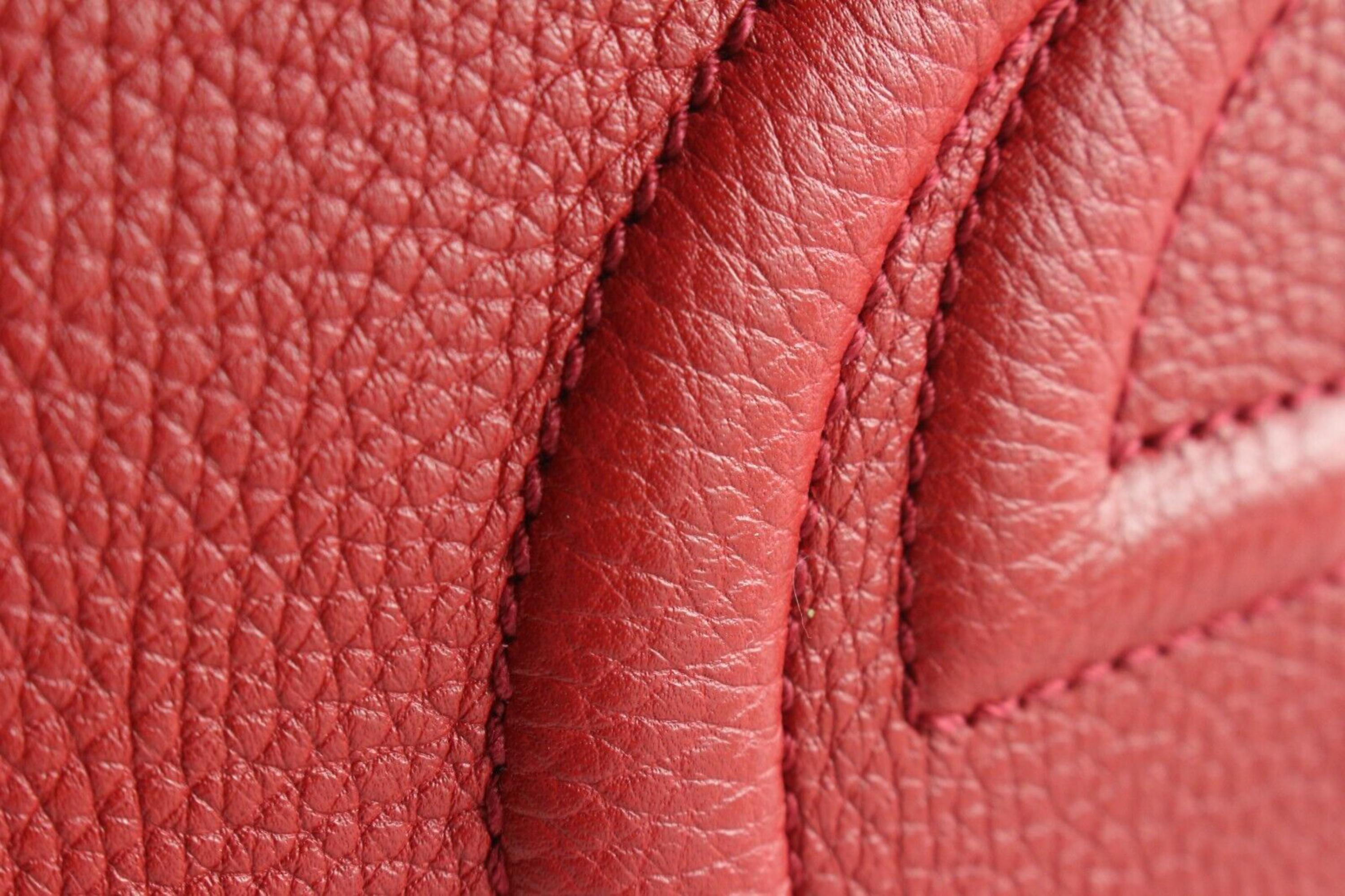 red gucci purse
