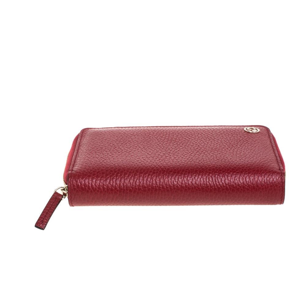 Gucci Red Pebbled Leather Zip Around Wallet 2
