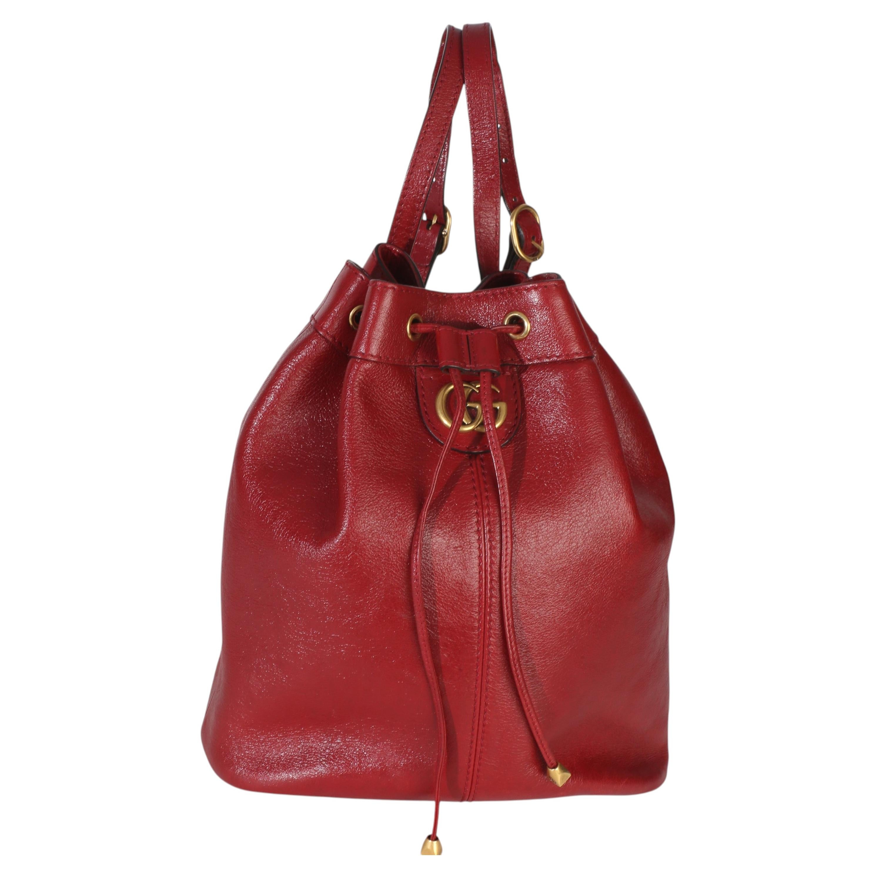 Zaino a secchiello Gucci Red Piuma Lux Energy Medium Re(Belle) in vendita