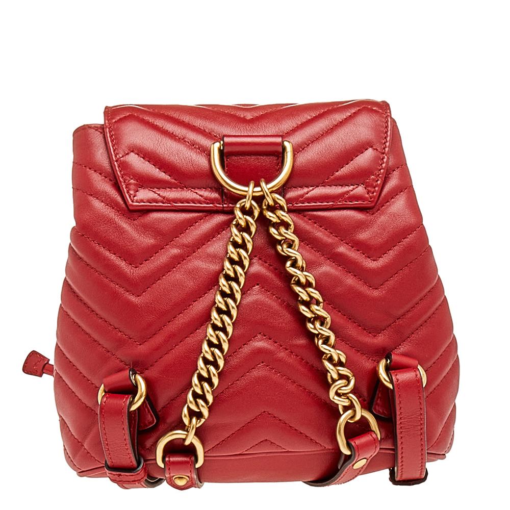 Gucci's cult-favorite GG Marmont backpack simply exudes elegance and is a timeless creation to own. Crafted in matelassé leather, it is decorated with the iconic GG logo and has a spacious Alcantara interior that offers plenty of room for all of