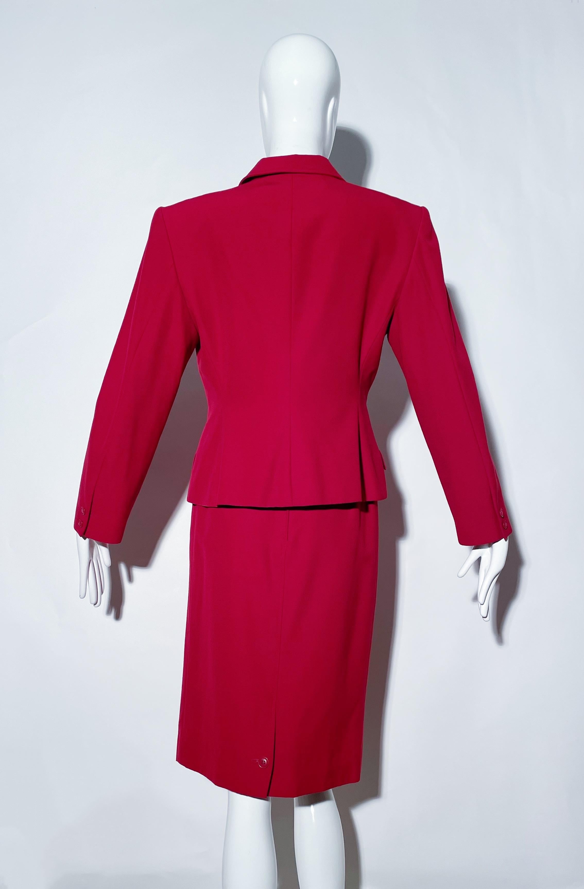 Gucci - Tailleur jupe rouge Pour femmes en vente