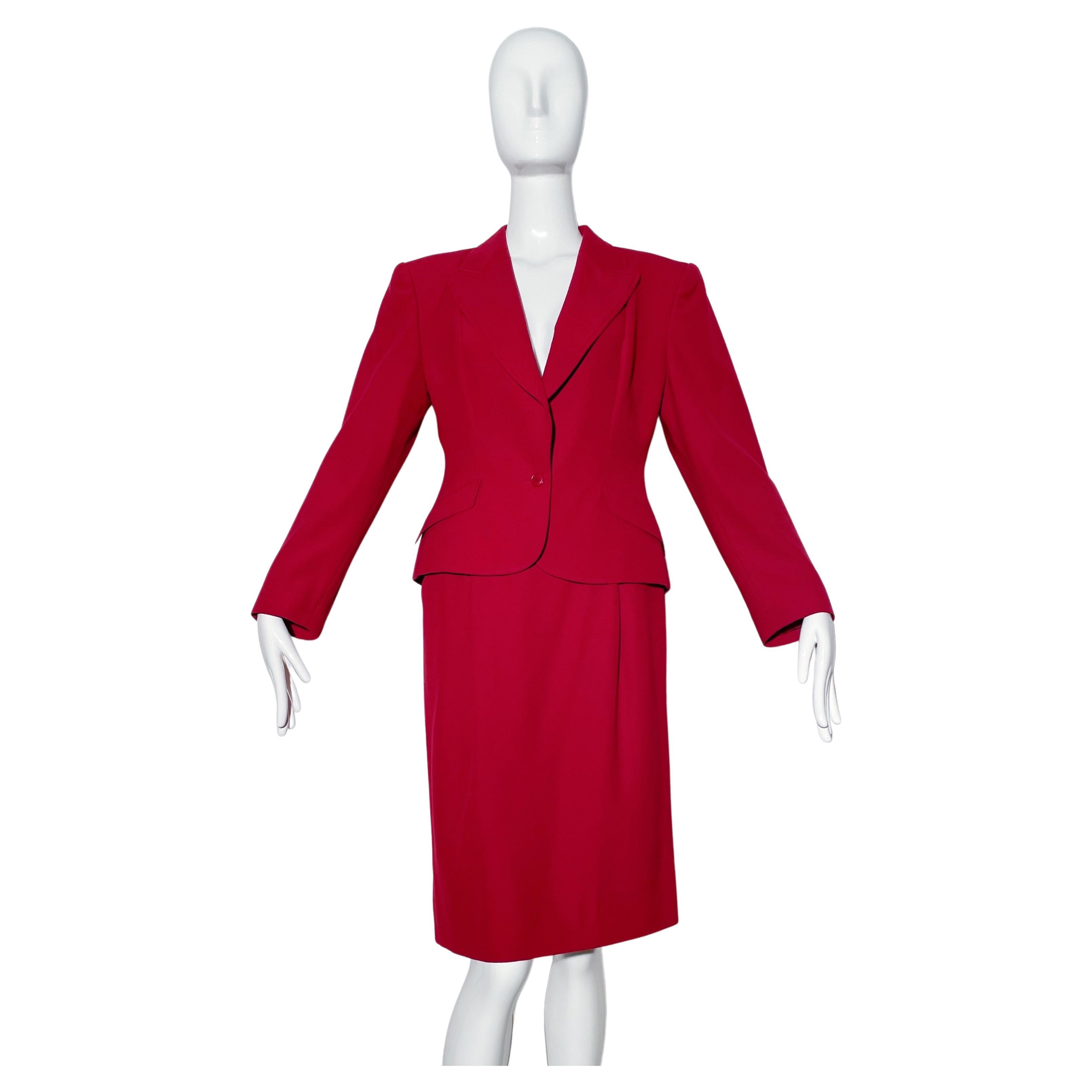 Gucci - Tailleur jupe rouge en vente