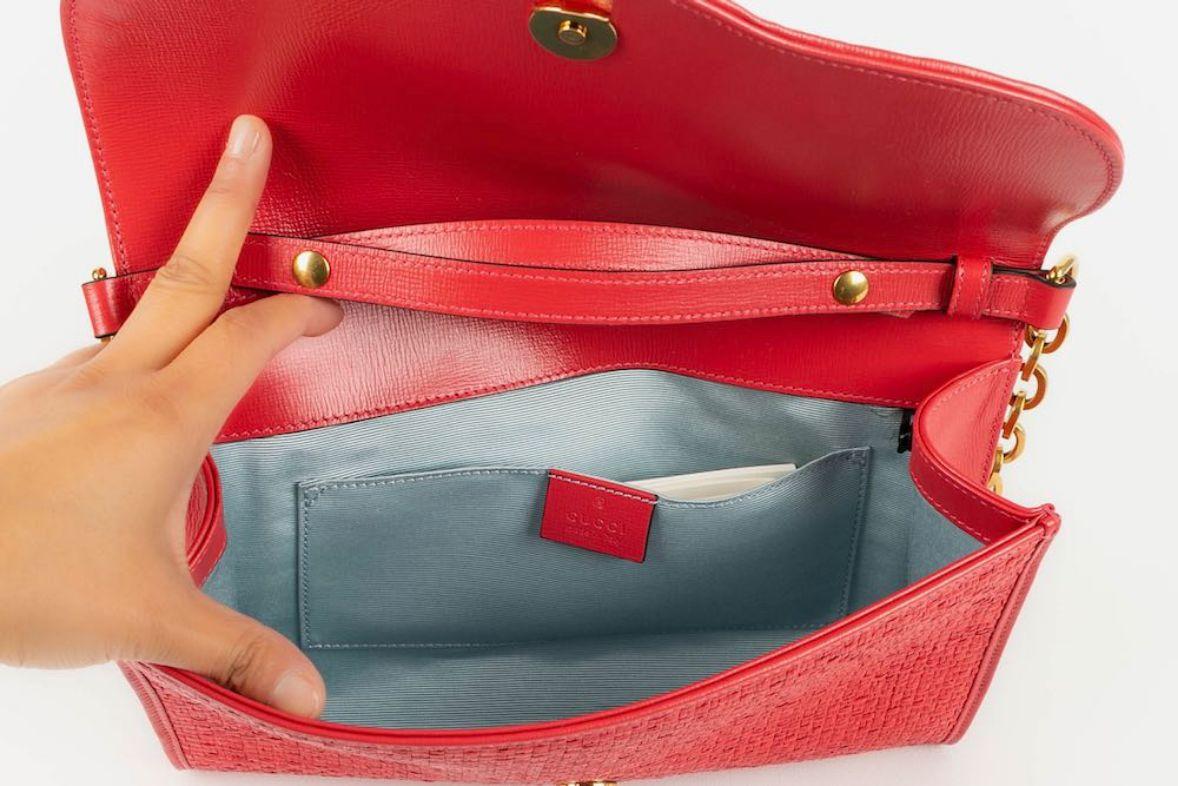 Gucci Rote Tasche aus Stroh und Leder im Angebot 5