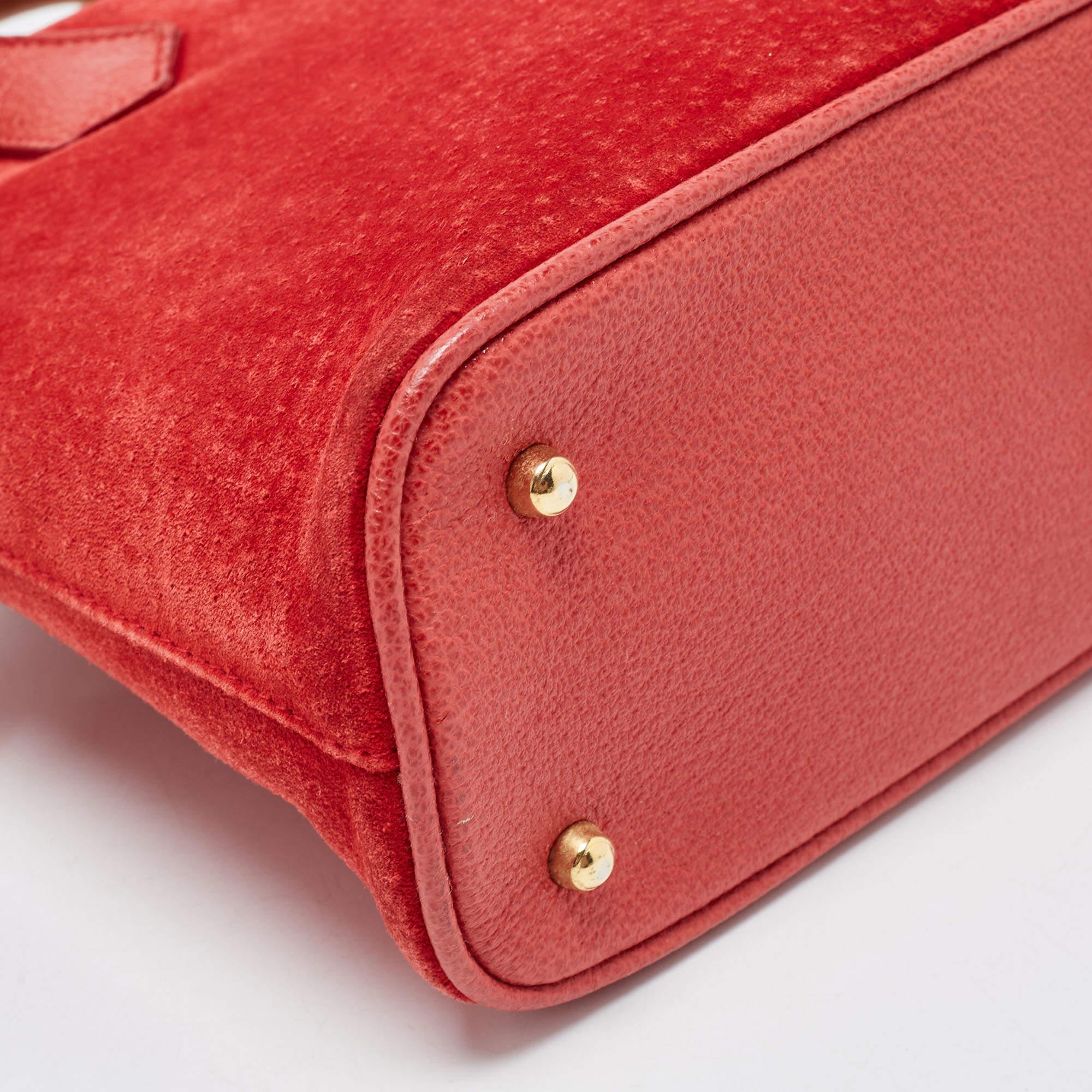 Gucci Rote Umhängetasche mit Bambusgriff aus Wildleder und Leder im Angebot 6