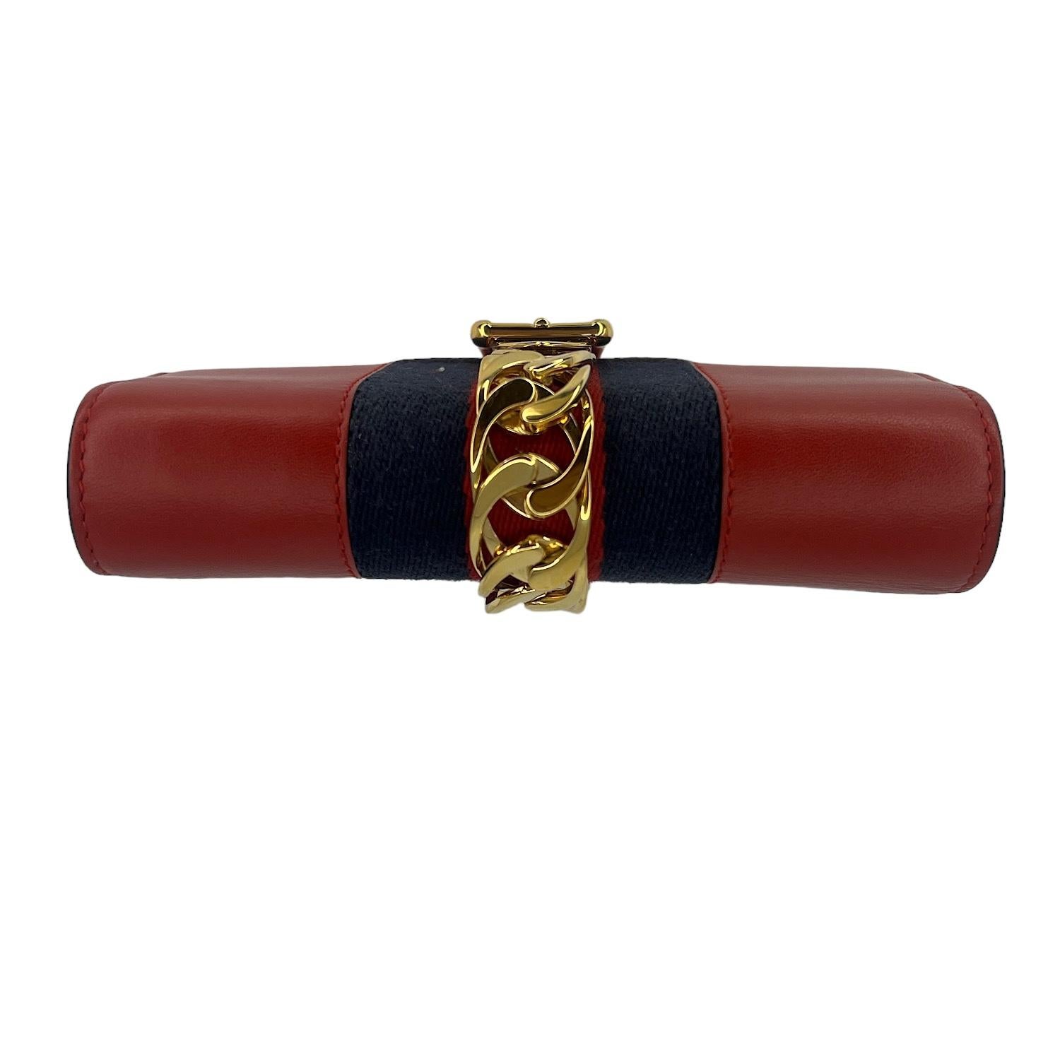 Rote Super Mini Sylvie Kette-Tasche von Gucci im Angebot 1