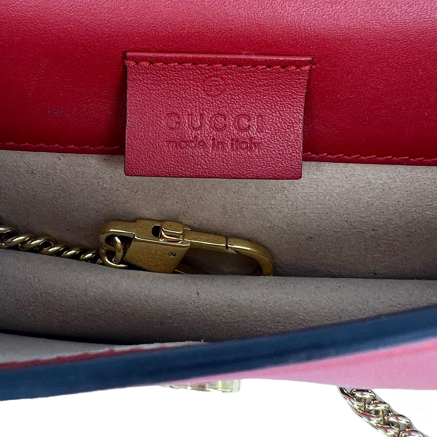 Gucci Red Super Mini Sylvie Chain Bag For Sale 4