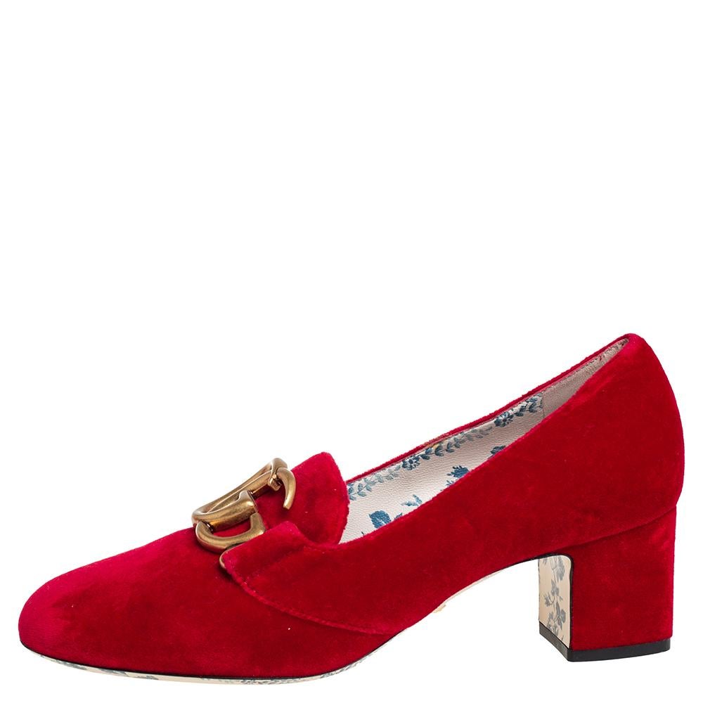 gucci velvet pumps