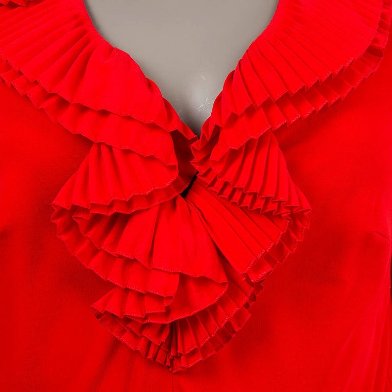 GUCCI red viscose 2016 RUFFLED VELVET BELTED JERSEY GOWN Maxi Dress L For  Sale at 1stDibs