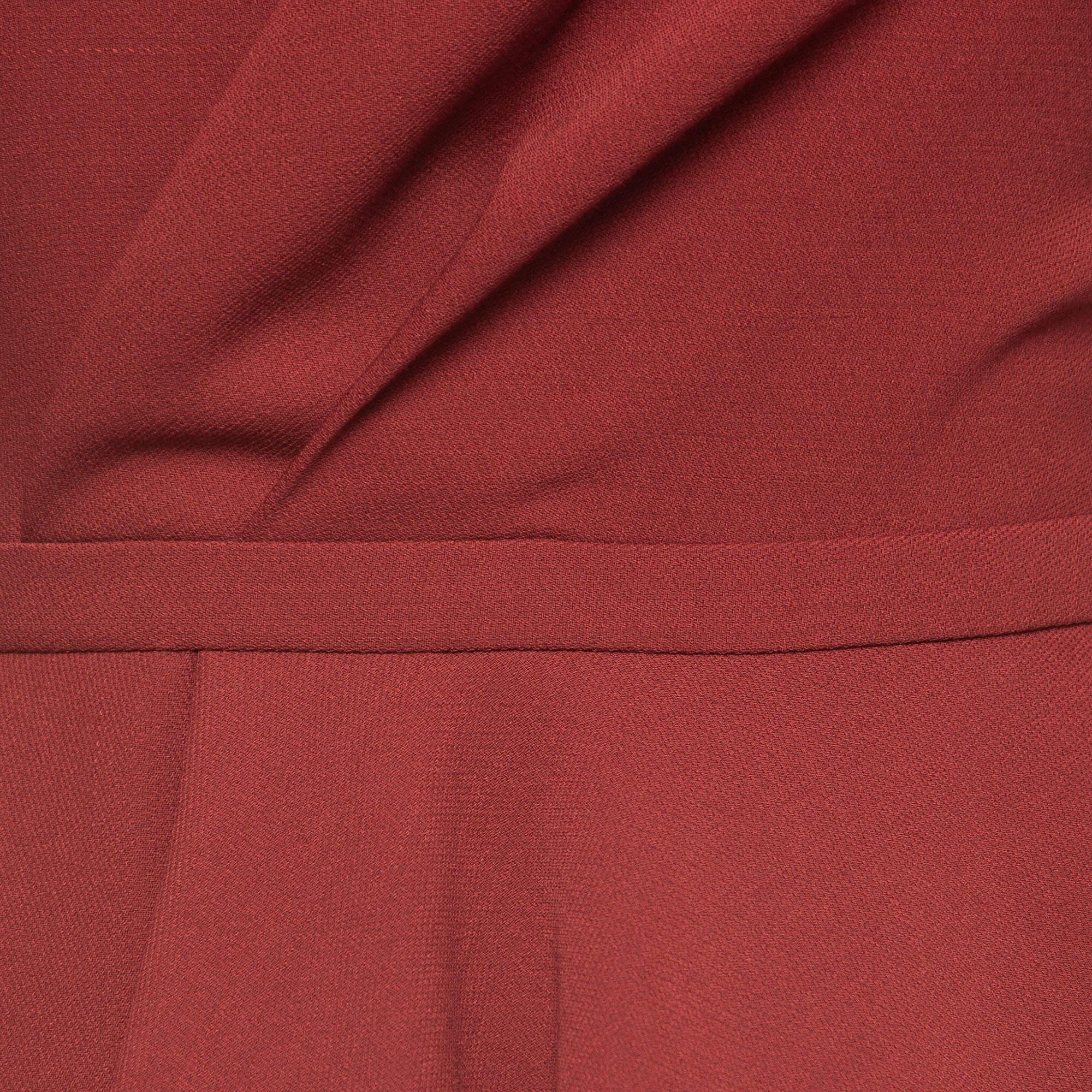 Gucci Red Wool Pleated Peplum Midi Dress S In Good Condition For Sale In Dubai, Al Qouz 2