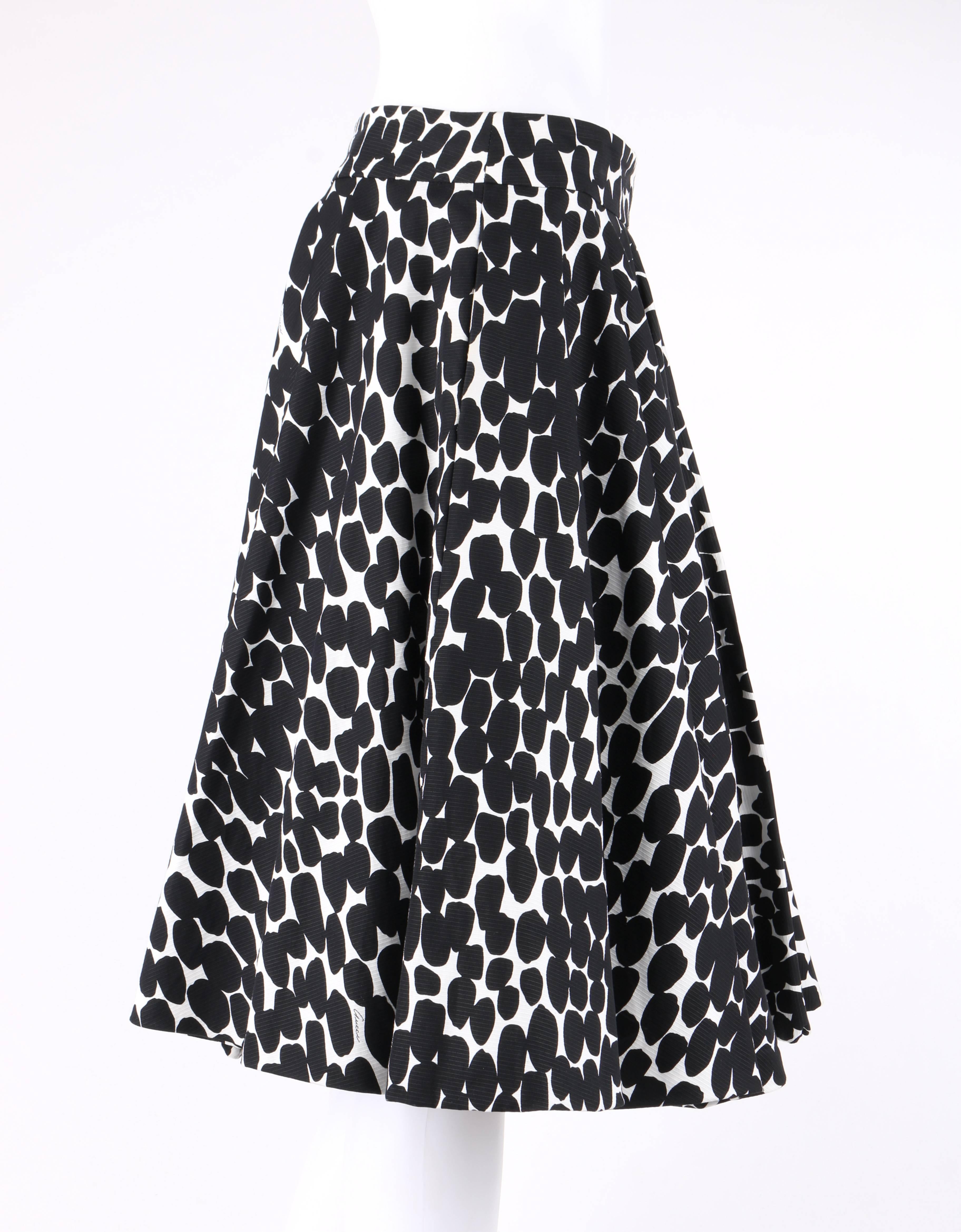 Women's GUCCI Resort 2008 Black & White Abstract Polka Dot Knee Length Circle Skirt