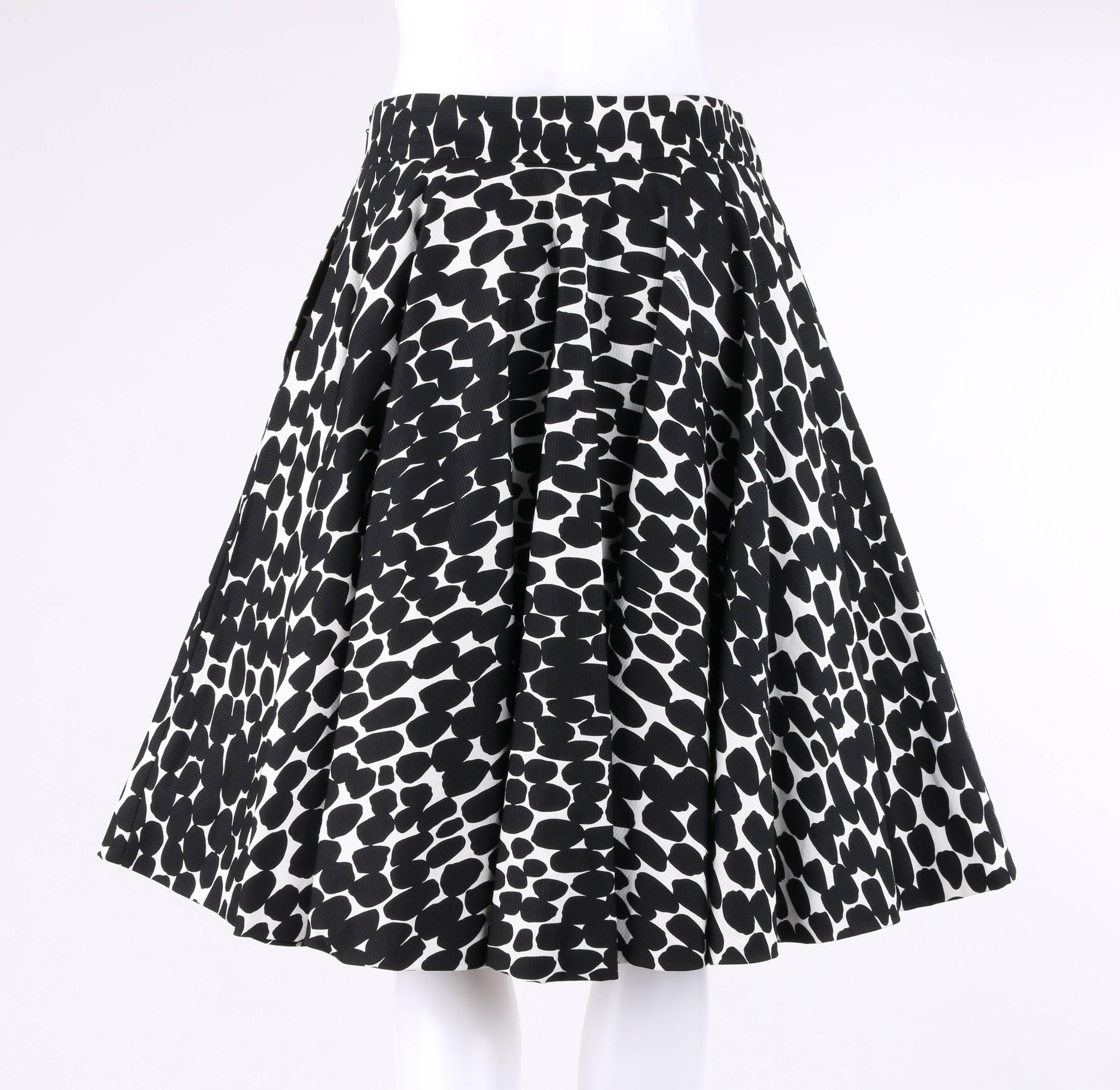 GUCCI Resort 2008 Black & White Abstract Polka Dot Knee Length Circle Skirt 1
