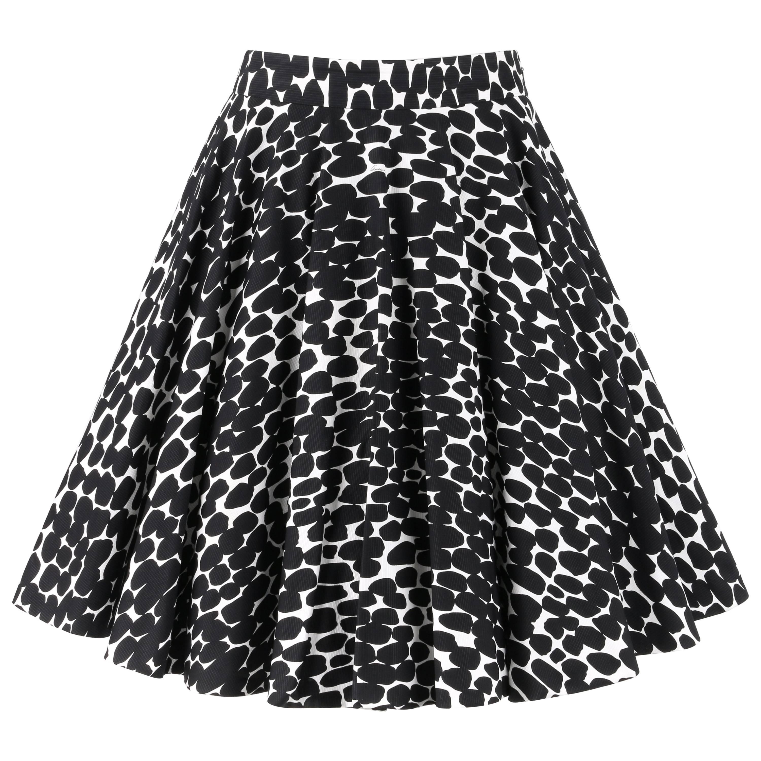 GUCCI Resort 2008 Black & White Abstract Polka Dot Knee Length Circle Skirt