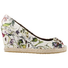 GUCCI Resort 2013 „Charlotte“ Flora Canvas Horsebit Espadrille Peep Toe Keil