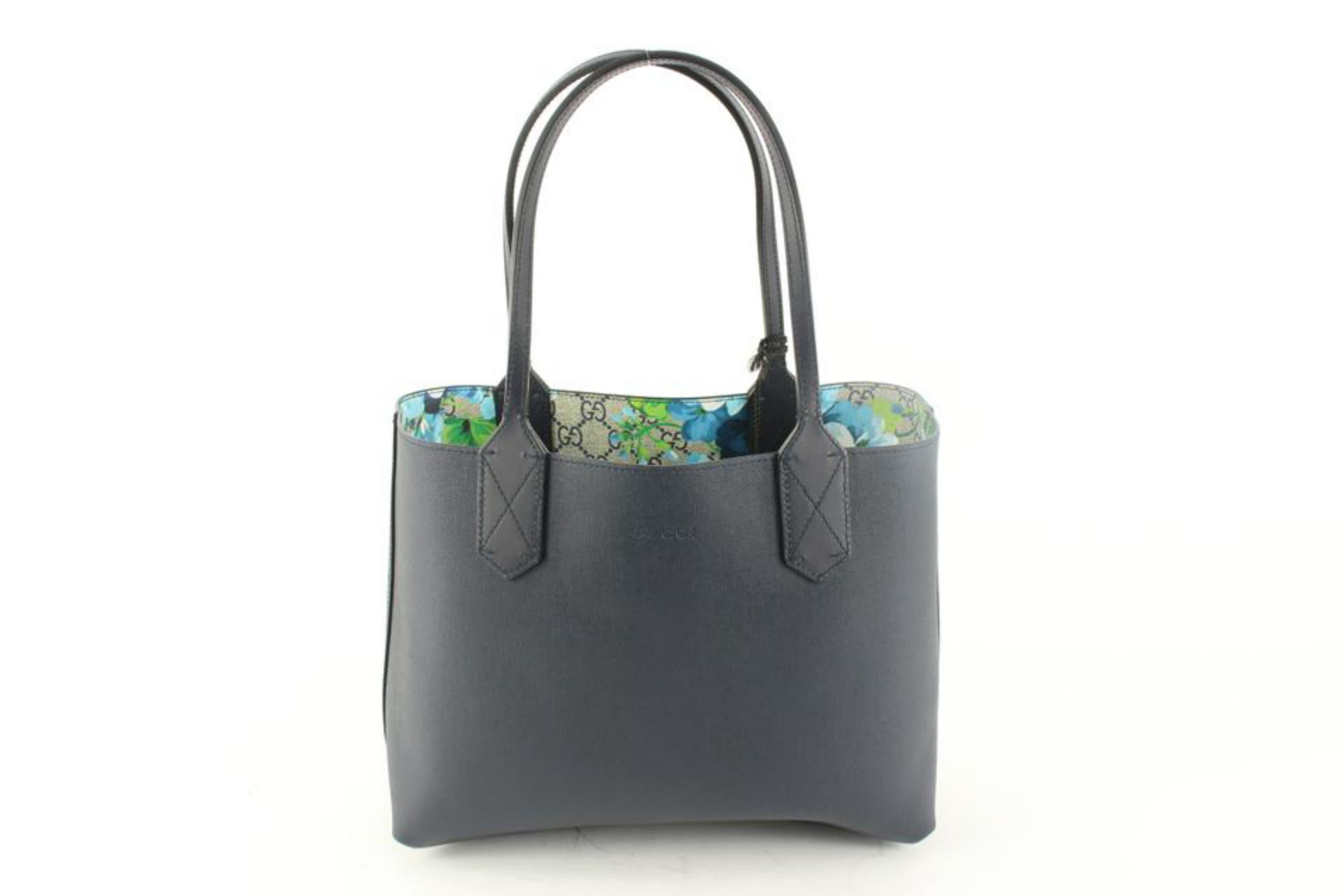Women's Gucci Reversible Blue Blooms Supreme GGTote 38gk62s