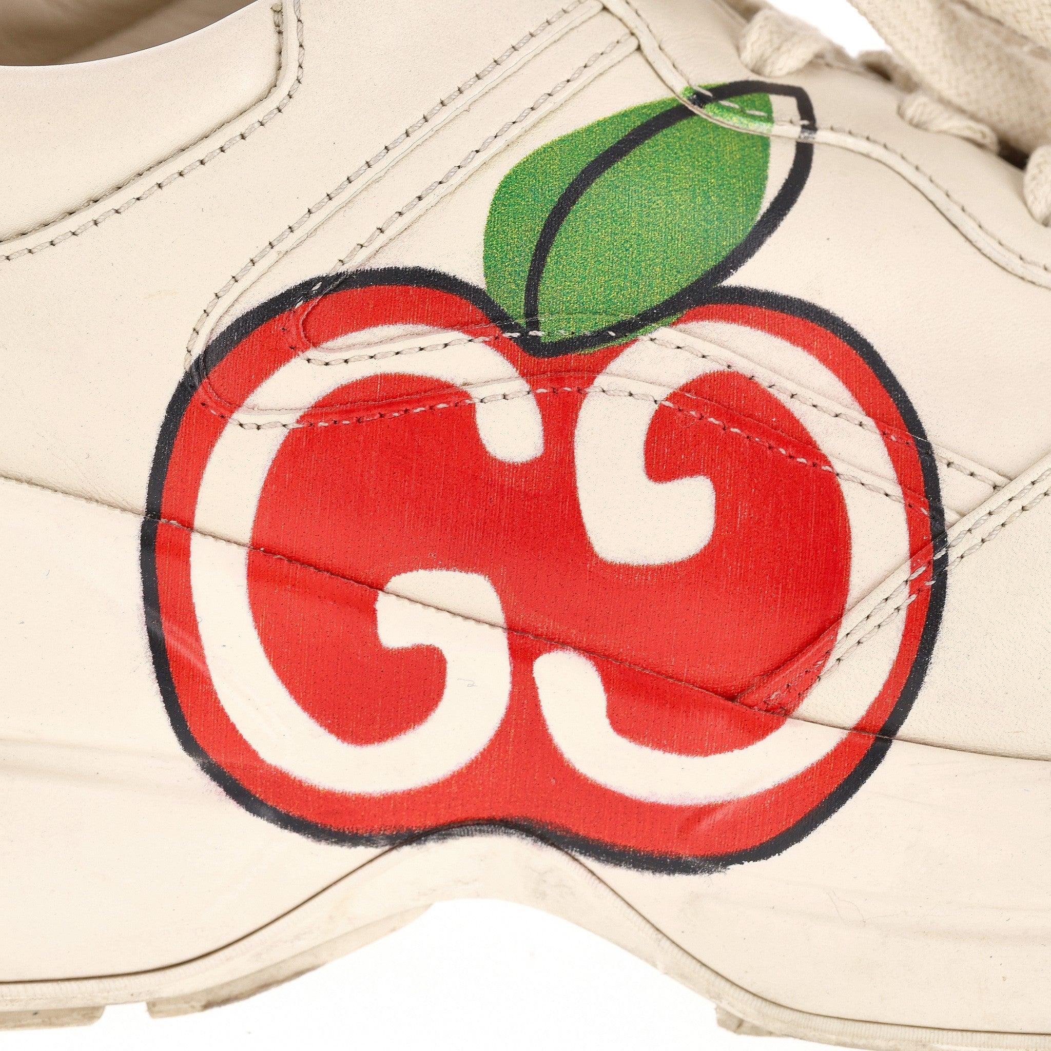 Donna Scarpe da ginnastica in pelle Gucci Rhyton Apple in vendita