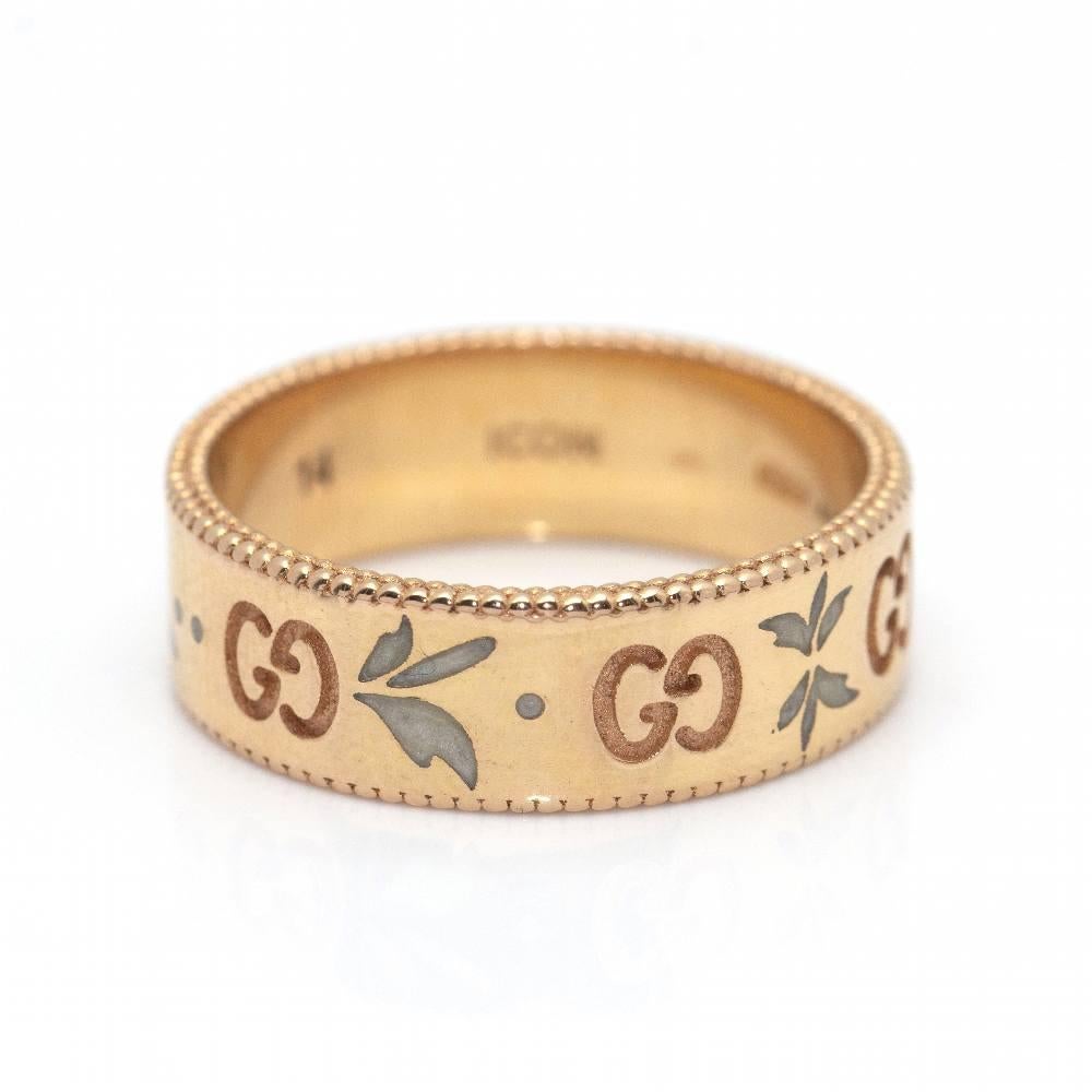 GUCCI Italian design ring, Icon Blossom collection in gold and enamel for women. Adorned with the GG motif, the distinctive signature emblem of the brand : 18kt Rose Gold : 5,59 grams : Measures : Width 6mm : Size 14, this ring cannot be resized :