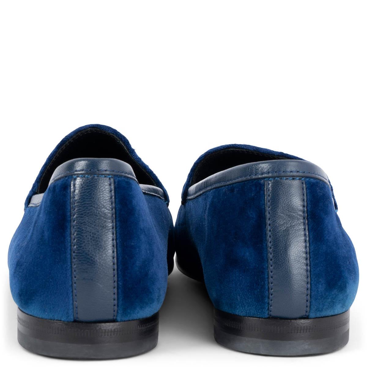 GUCCI royal blue velvet JORDANN HORSEBIT Loafers Flats Shoes 37.5 In Excellent Condition In Zürich, CH