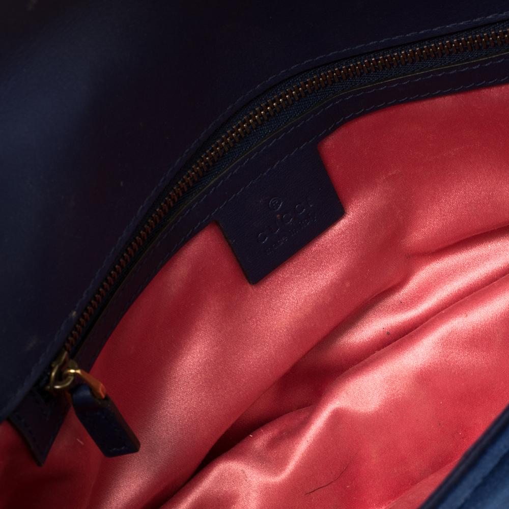 Gucci Royal Blue Velvet Small GG Marmont Shoulder Bag In Good Condition In Dubai, Al Qouz 2