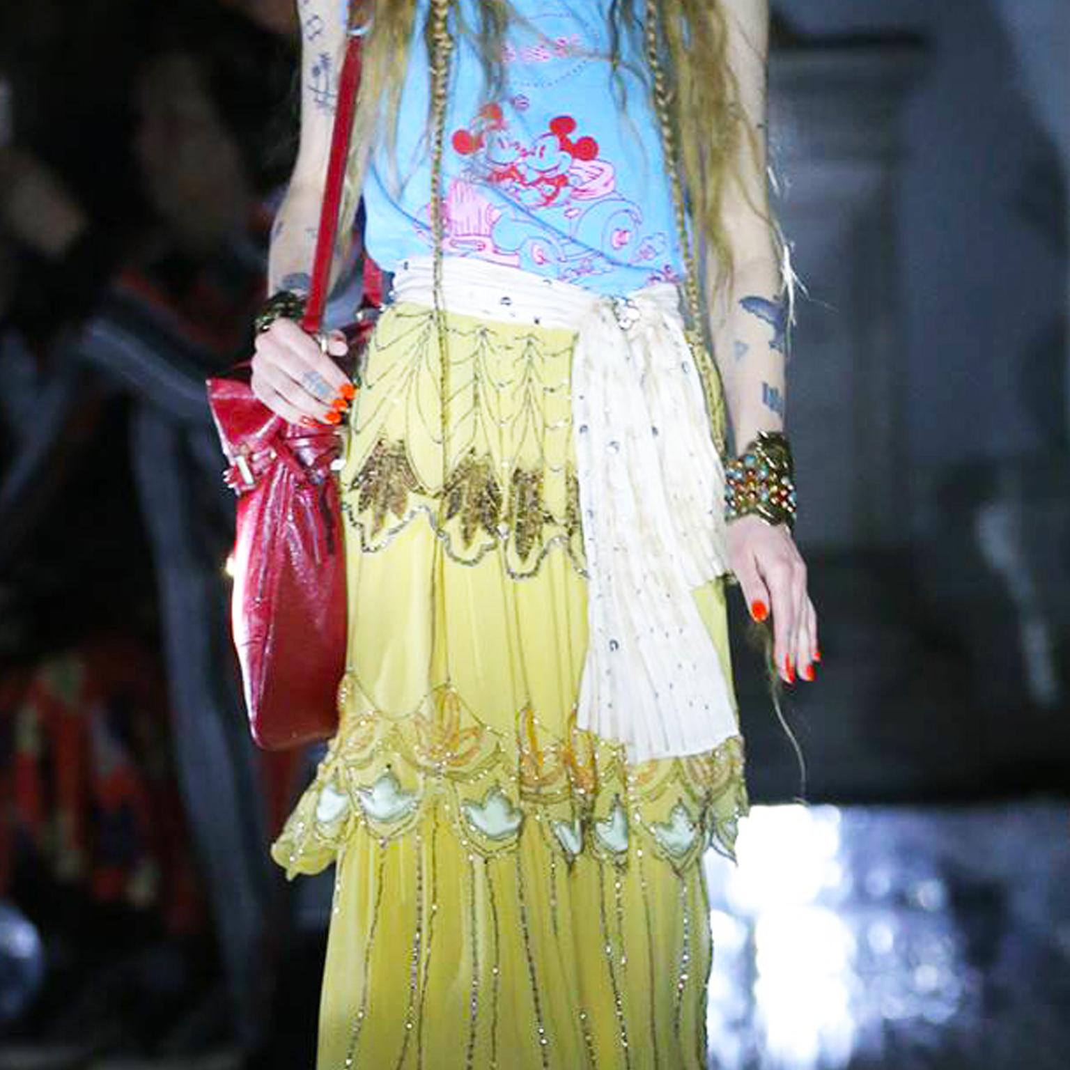 Bracciale Runway Cruise Collection'S di Gucci in oro e cabochon gioiello in vendita 13