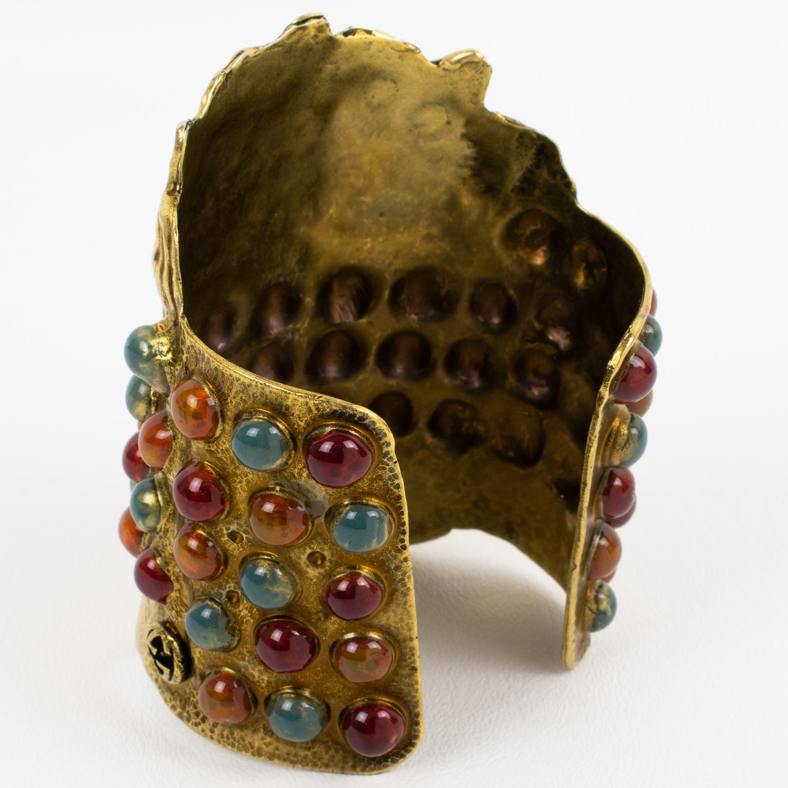 Bracciale Runway Cruise Collection'S di Gucci in oro e cabochon gioiello in vendita 2