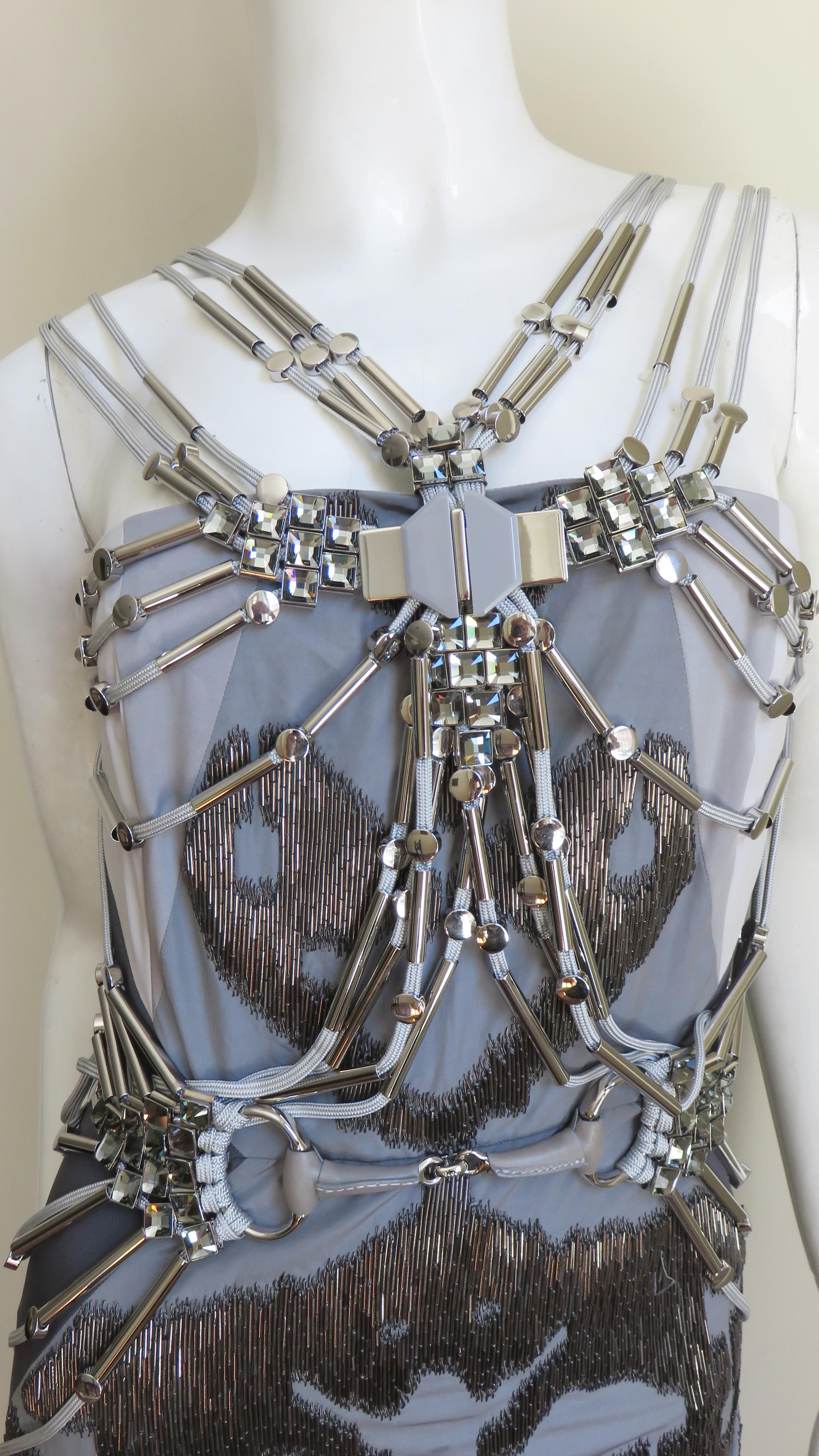 Gucci - Robe en soie ornée de perles et de cristaux Swarovski, SS 2010 Excellent état - En vente à Water Mill, NY