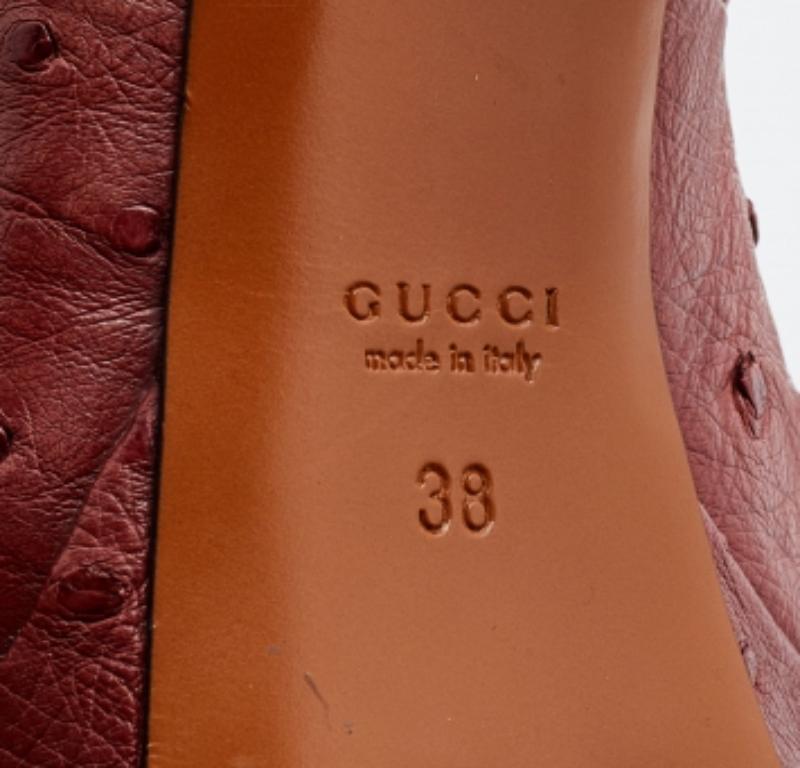 Gucci Rust Ostrich Betty T-Strap Platform Pumps Size 38 For Sale 2
