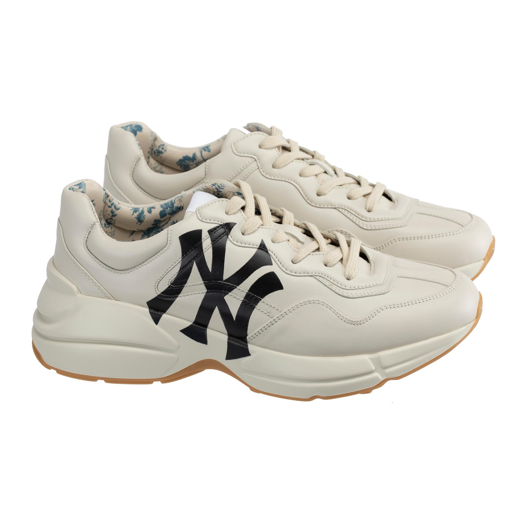 yankees sneakers