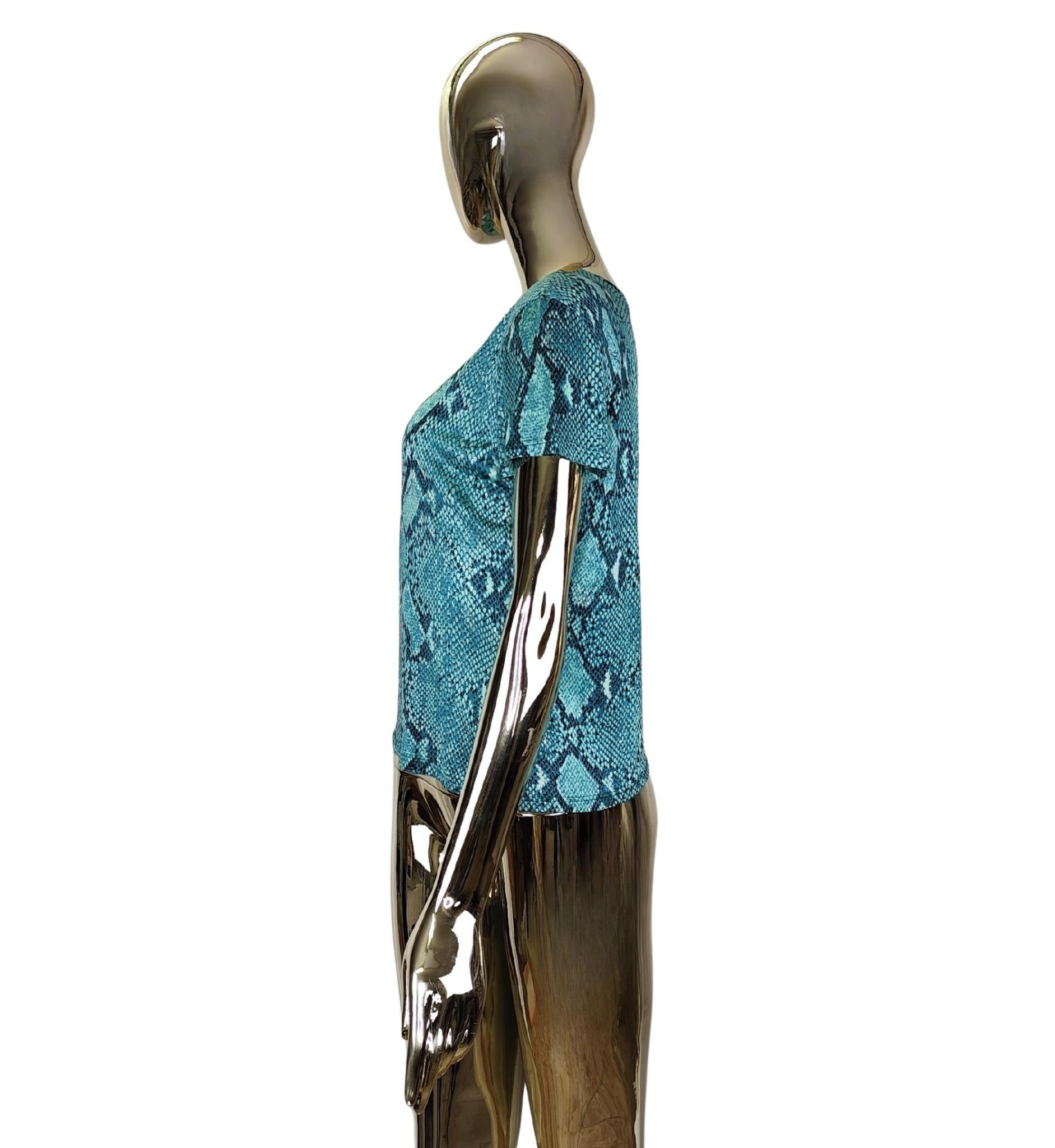 Gucci S/S 2000 blue snakeskin python print t-shirt For Sale 1