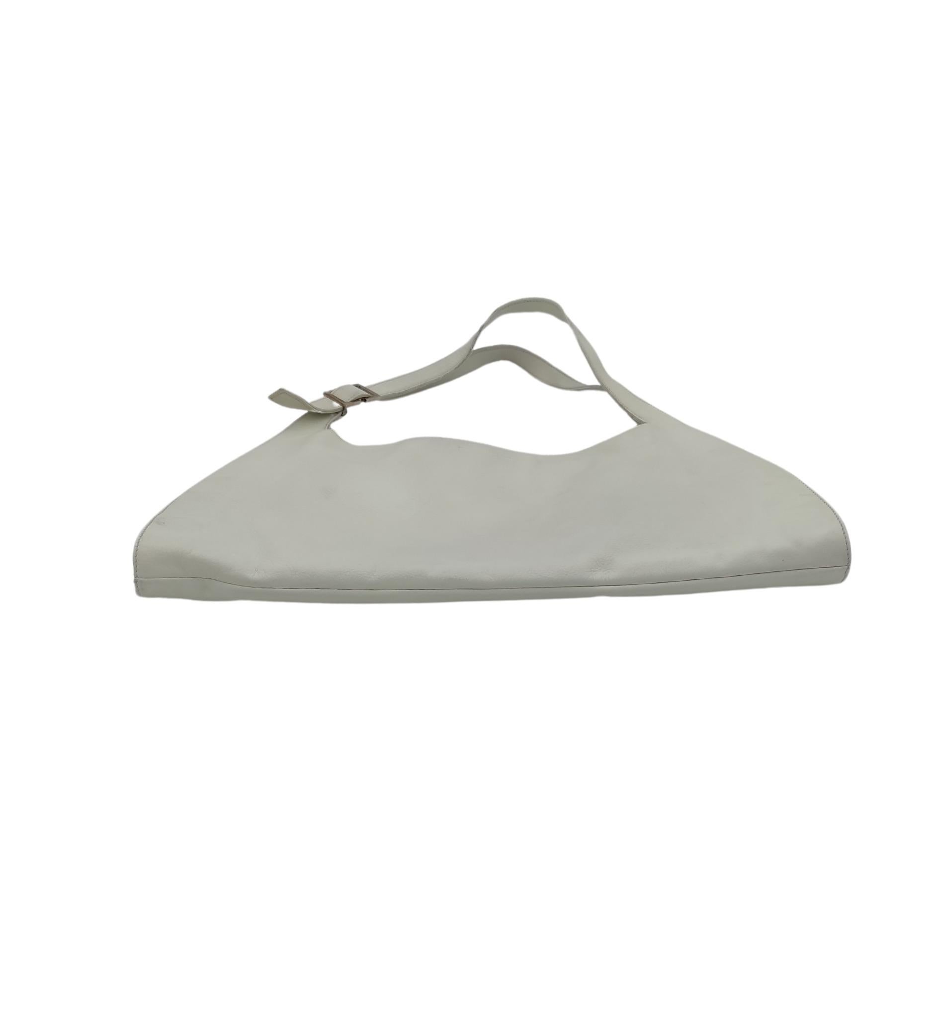 Gucci S/S 2001 white shoulder bag In Good Condition For Sale In Milano, IT