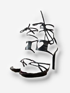 Gucci S/S 2002 Heart Cut-Out Leather Wrap Heels – Size 39