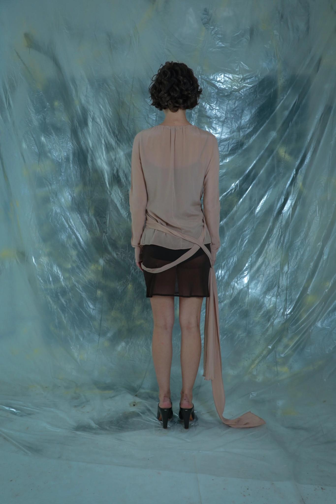 Grigio Gucci Camicia in seta a portafoglio P/E 2003 in vendita