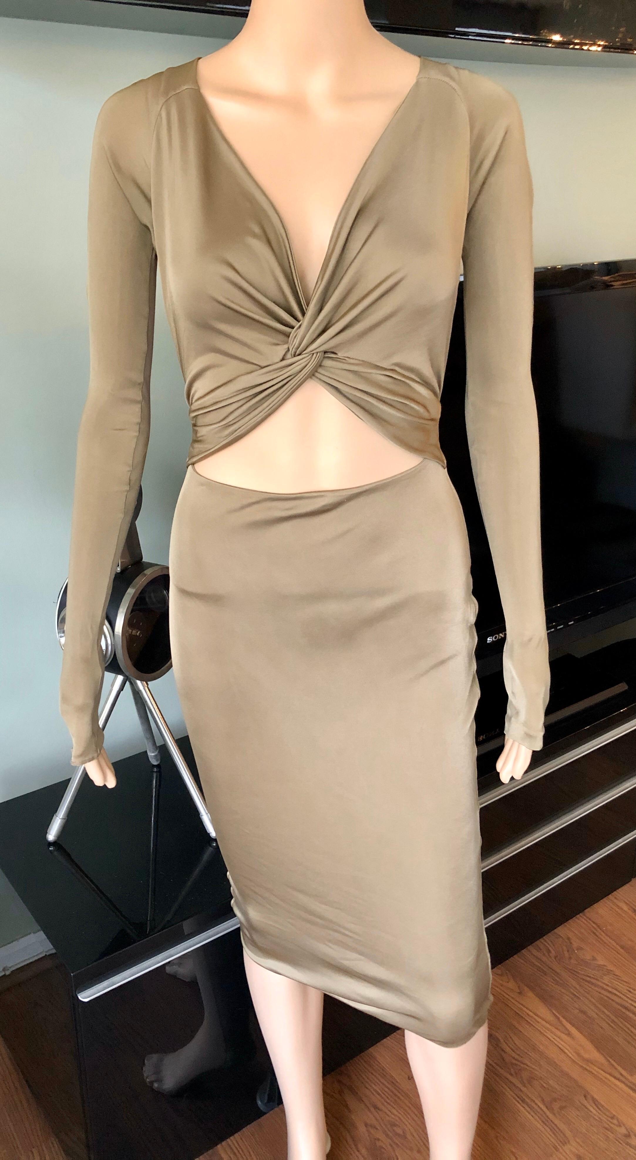 Gucci S/S 2005 Tom Ford Plunging Cutout Backless Bodycon Dress In Good Condition In Naples, FL