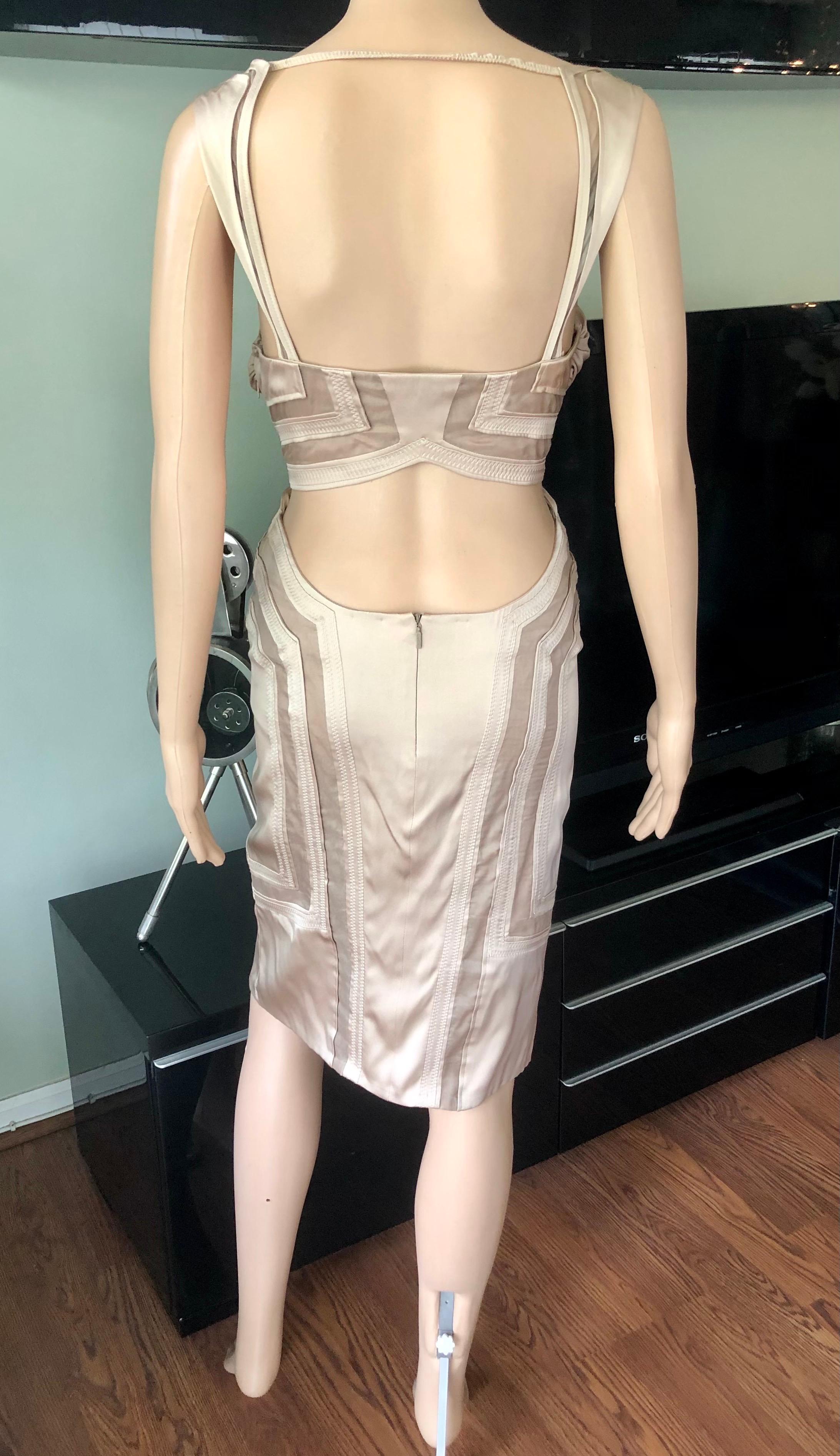 Gucci Abito in seta con bustier aperto e ritagliato sul retro per la sfilata P/E 2005 in vendita 1
