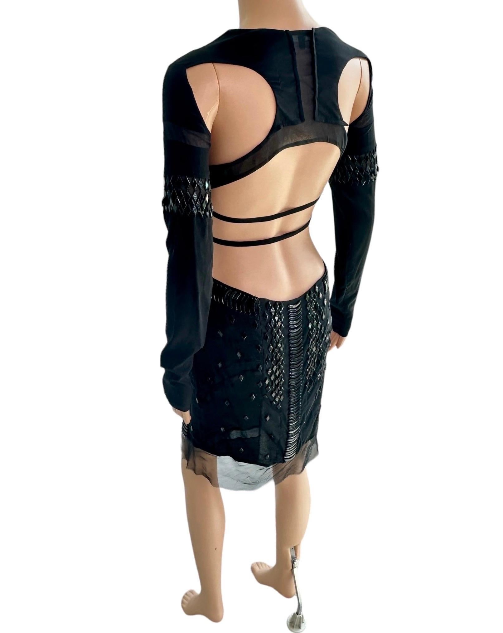 Gucci S/S 2005 Runway Embellished Sheer Plunging Neckline Cutout Back Mini Dress For Sale 5