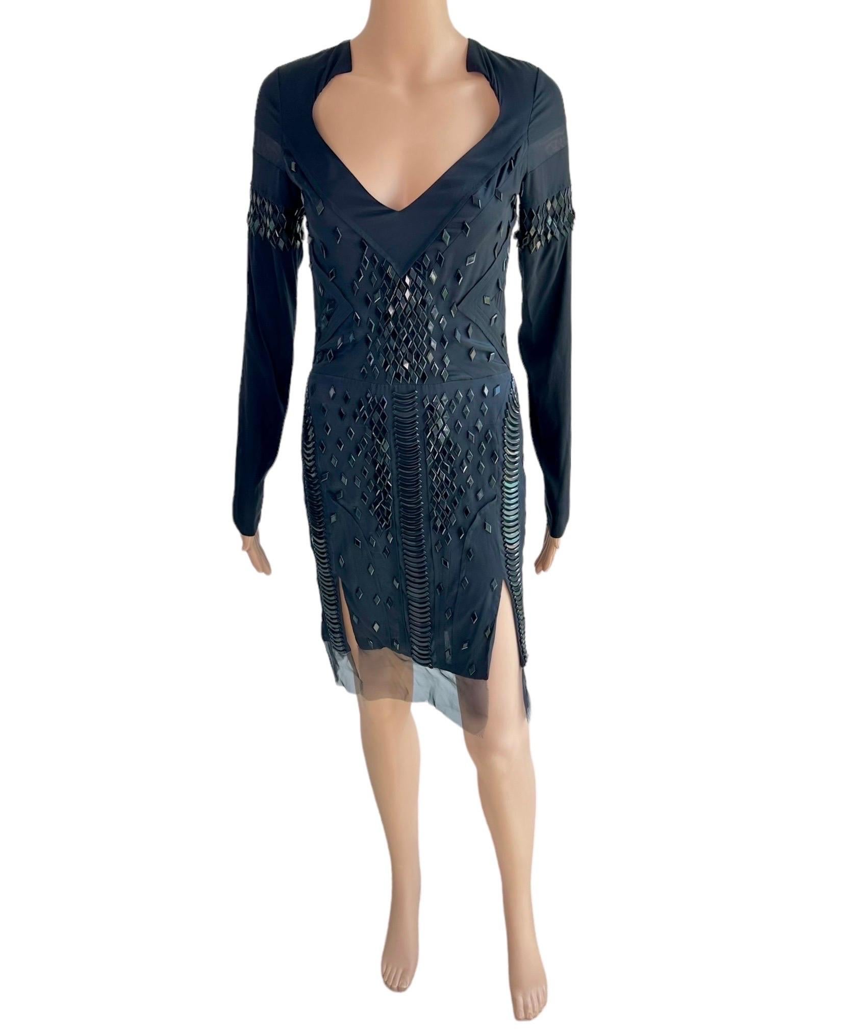 Gucci S/S 2005 Runway Embellished Sheer Plunging Neckline Cutout Back Mini Dress For Sale 8