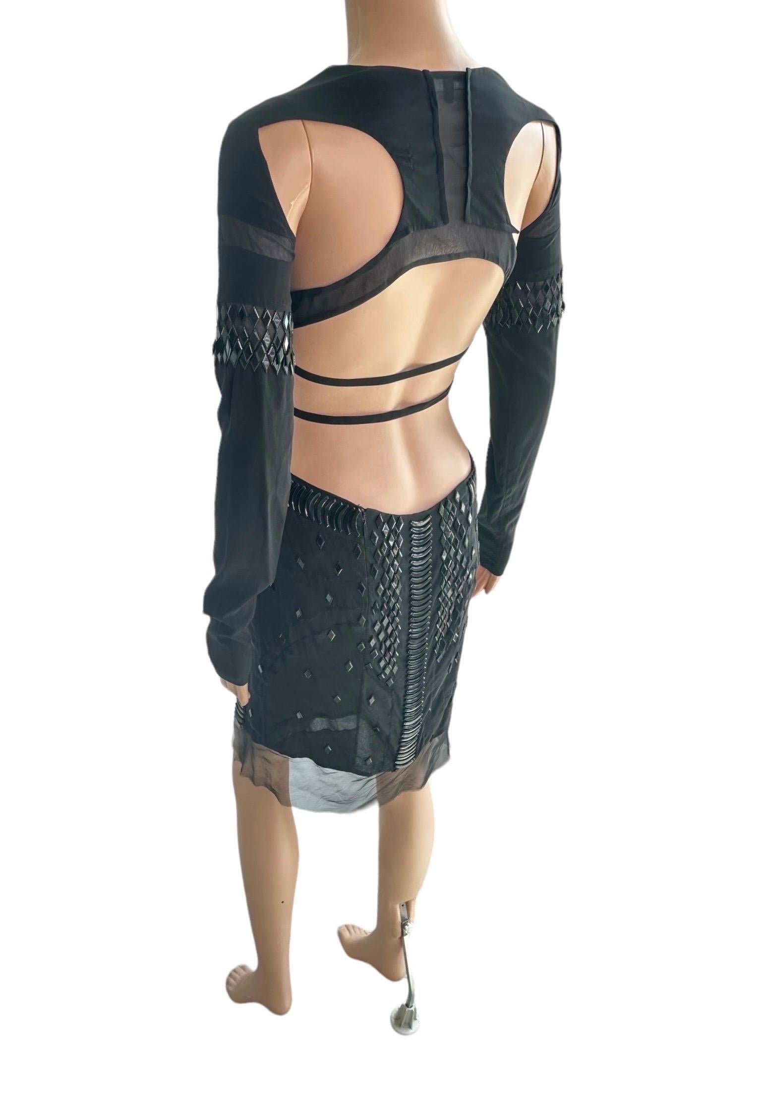 Gucci S/S 2005 Runway Embellished Sheer Plunging Neckline Cutout Back Mini Dress For Sale 3
