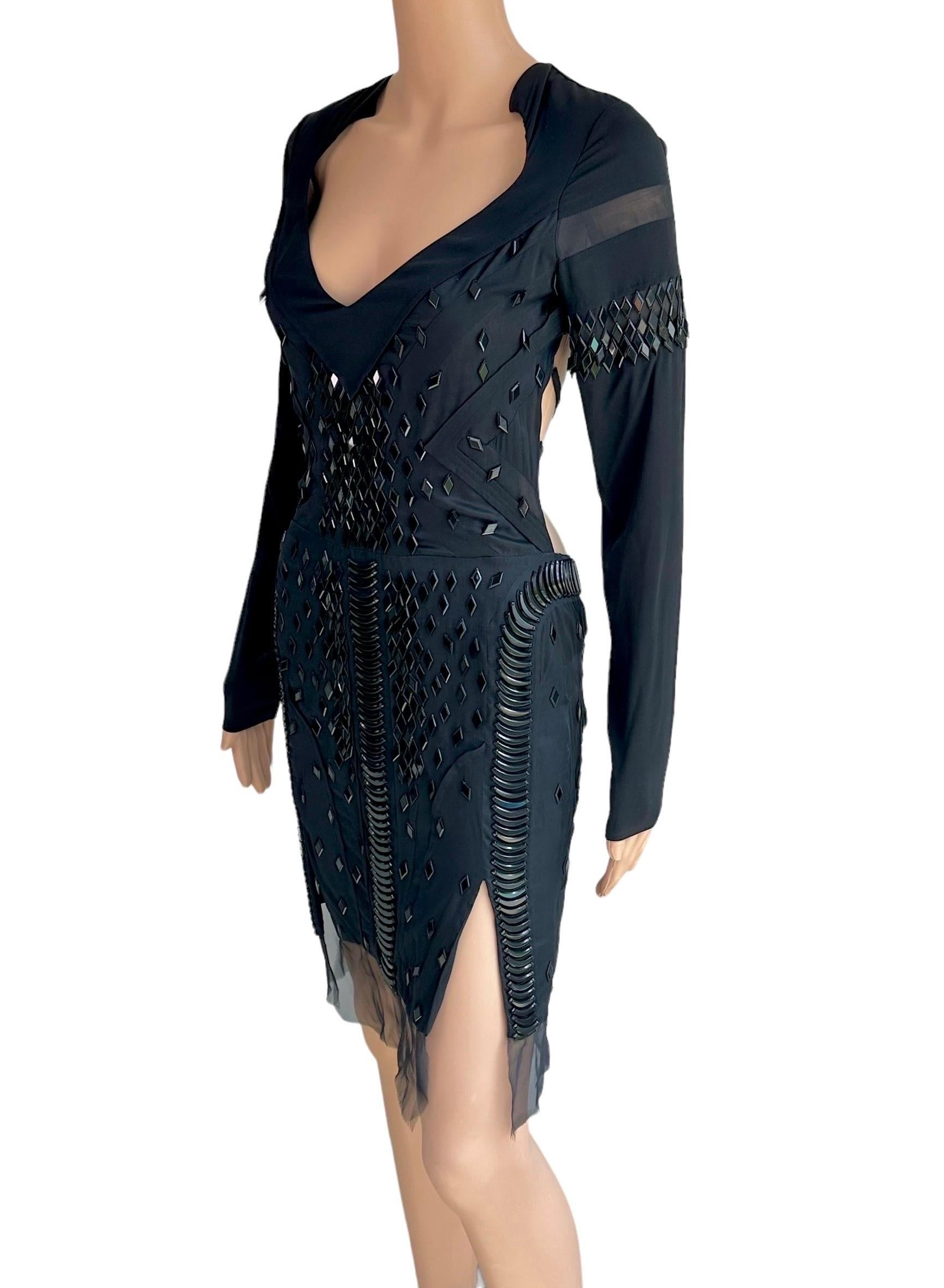 Gucci S/S 2005 Runway Embellished Sheer Plunging Neckline Cutout Back Mini Dress For Sale 4