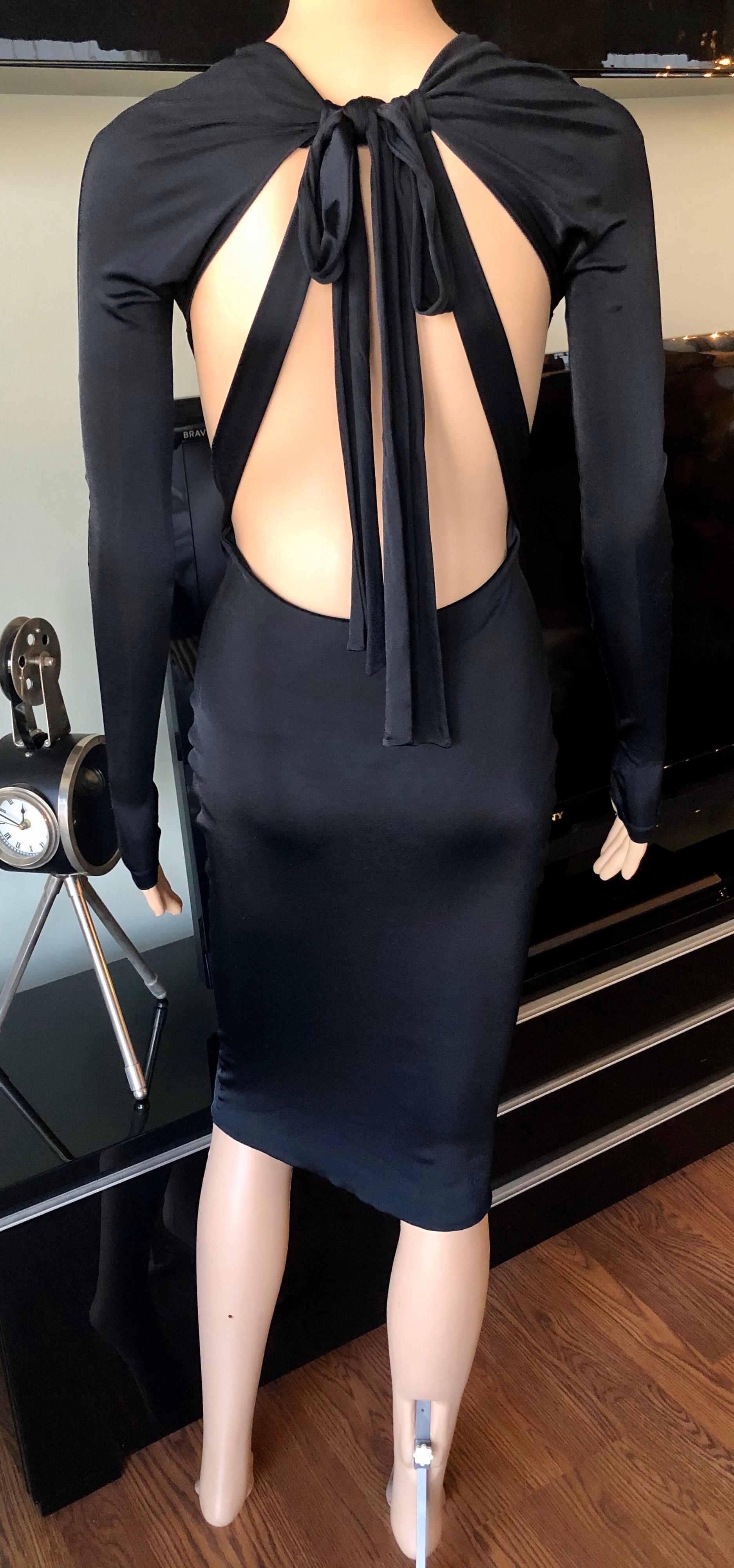 Gucci S/S 2005 Tom Ford Plunging Cutout Backless Bodycon Black Dress For Sale 1