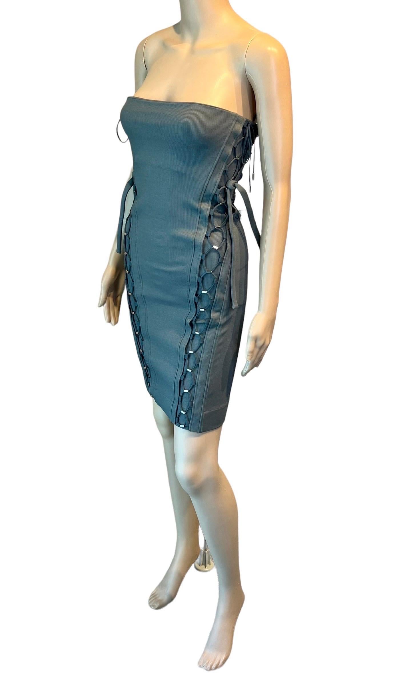 Women's Gucci S/S 2010 Unworn Bodycon Lace Up Bandage Grey Mini Dress For Sale